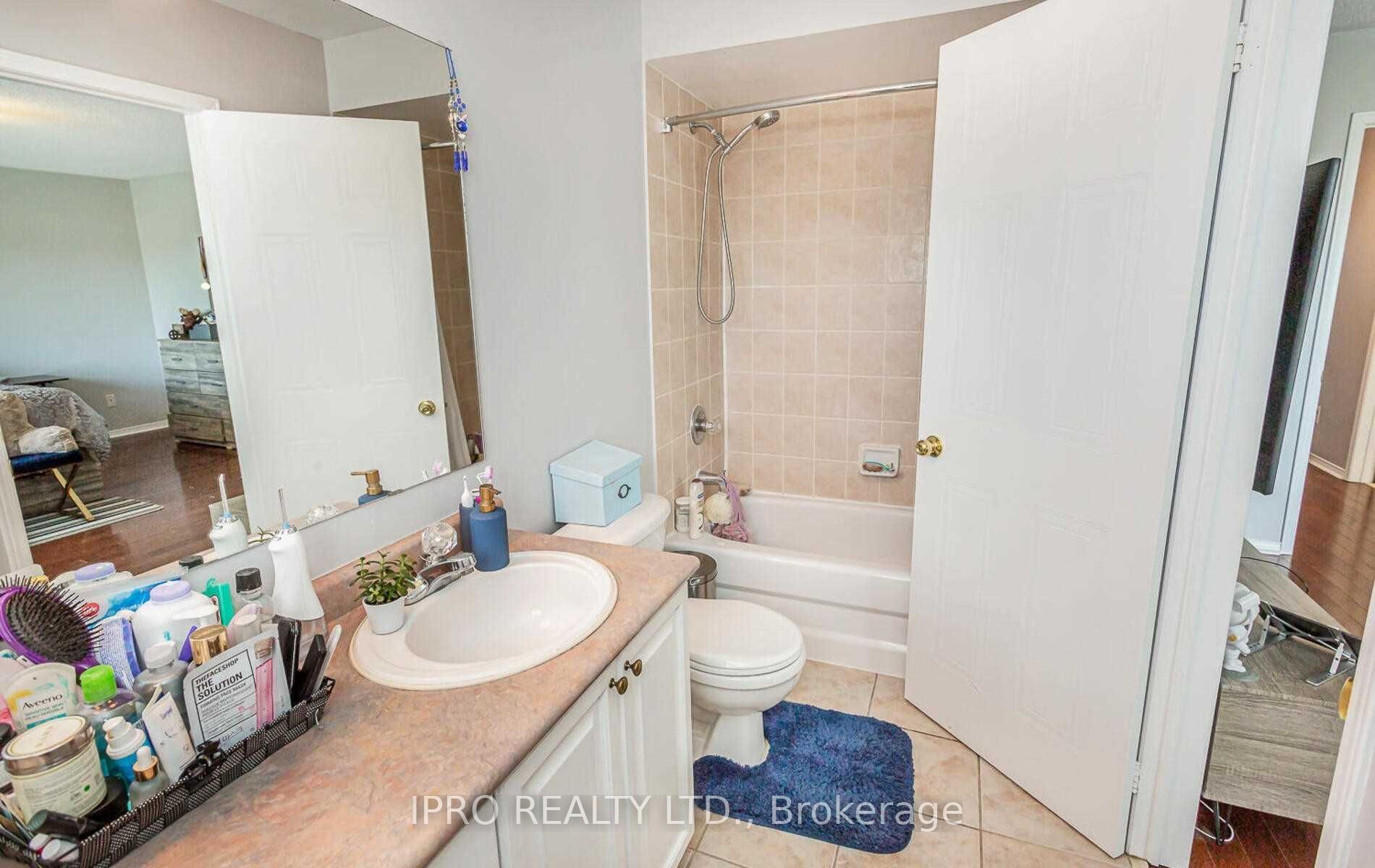 5223 Fairford Cres, #49