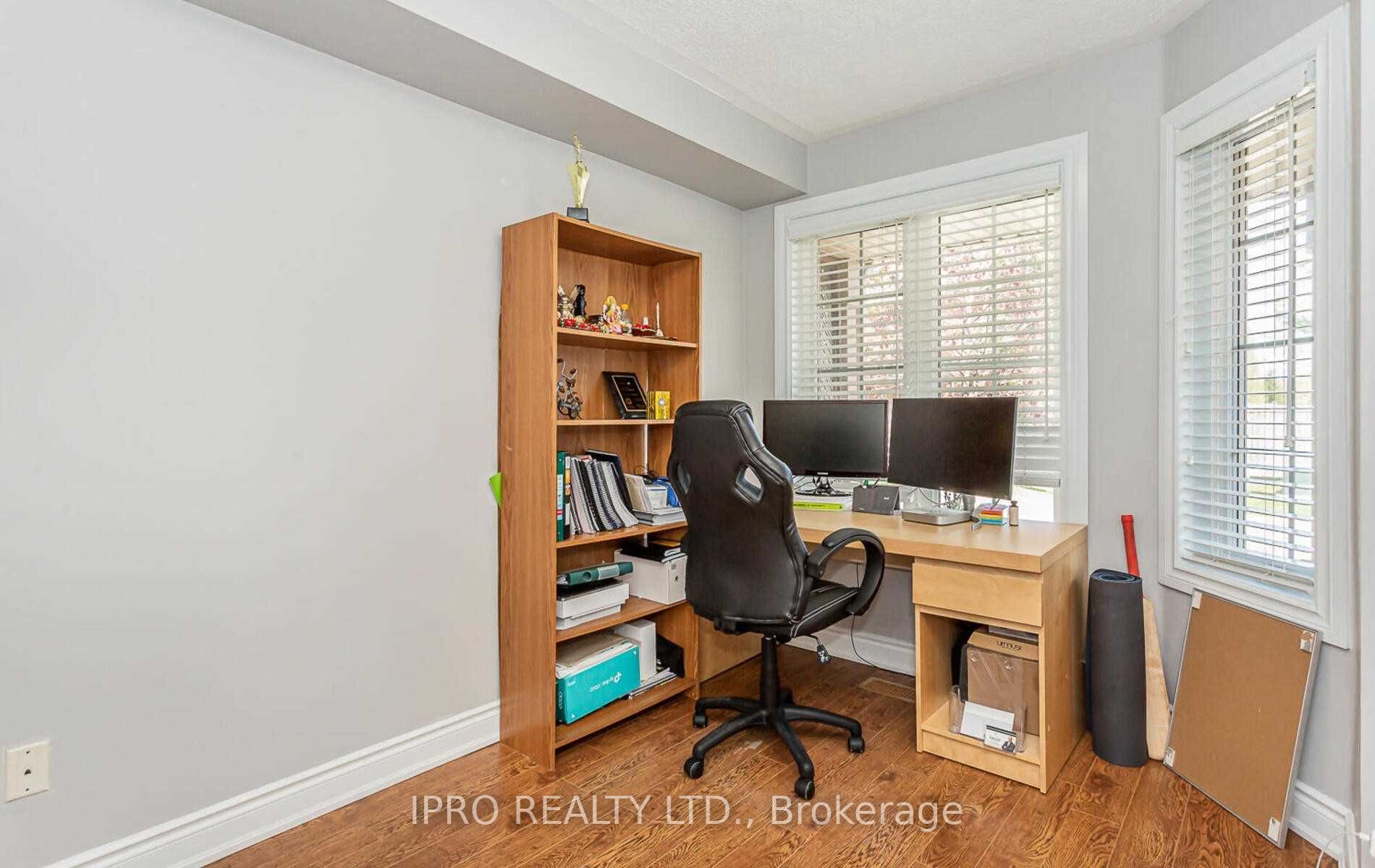 5223 Fairford Cres, #49