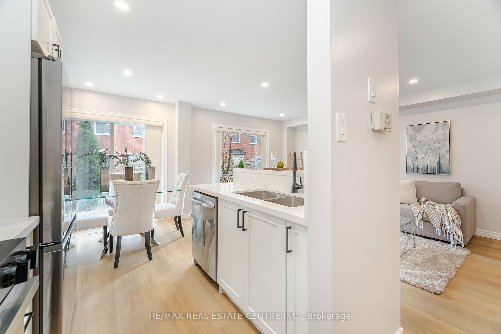 5223 Fairford Cres, #18