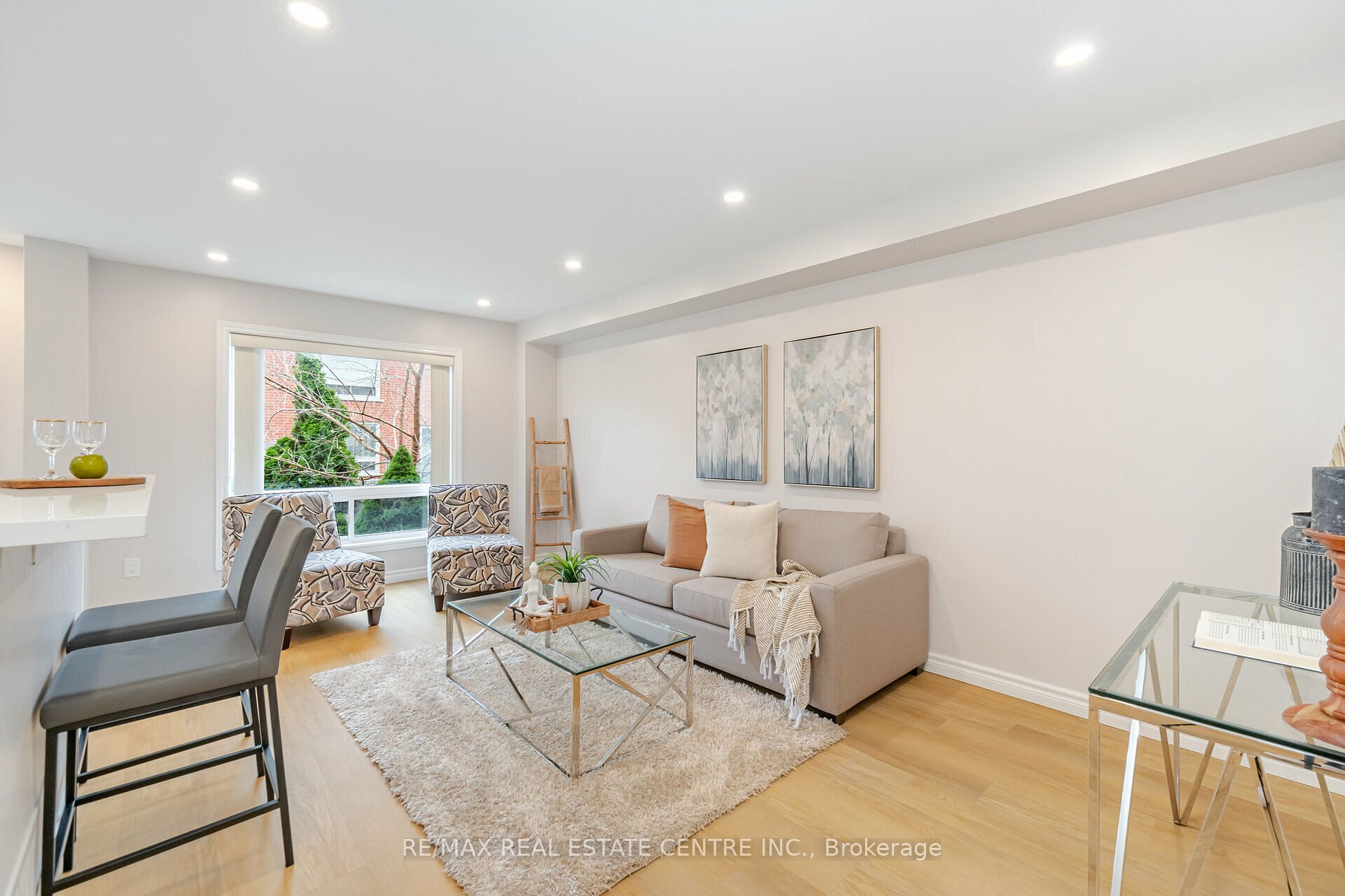 5223 Fairford Cres, #18