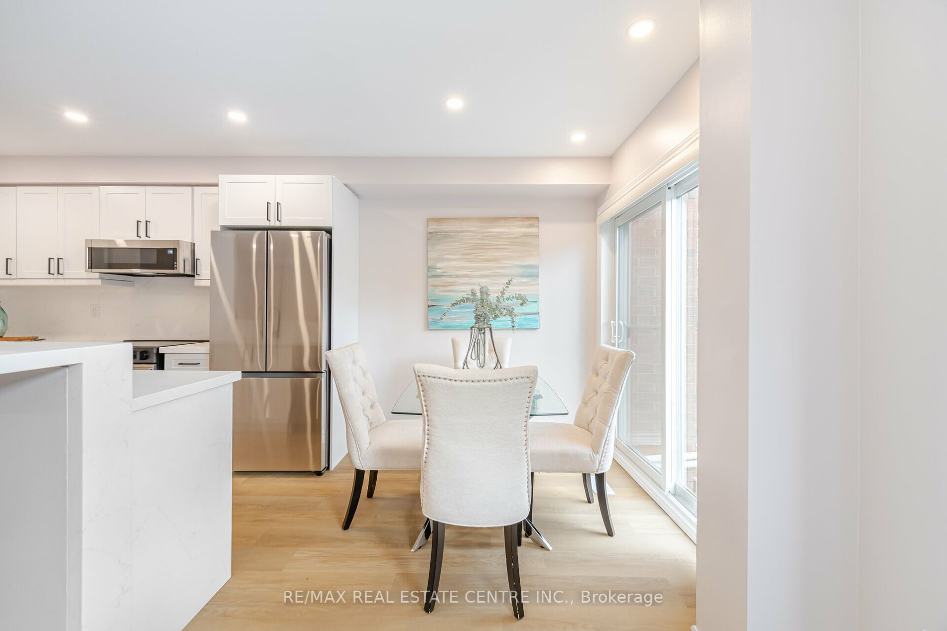5223 Fairford Cres, #18