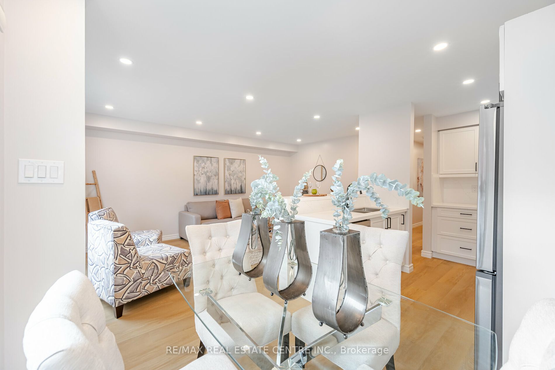 5223 Fairford Cres, #18