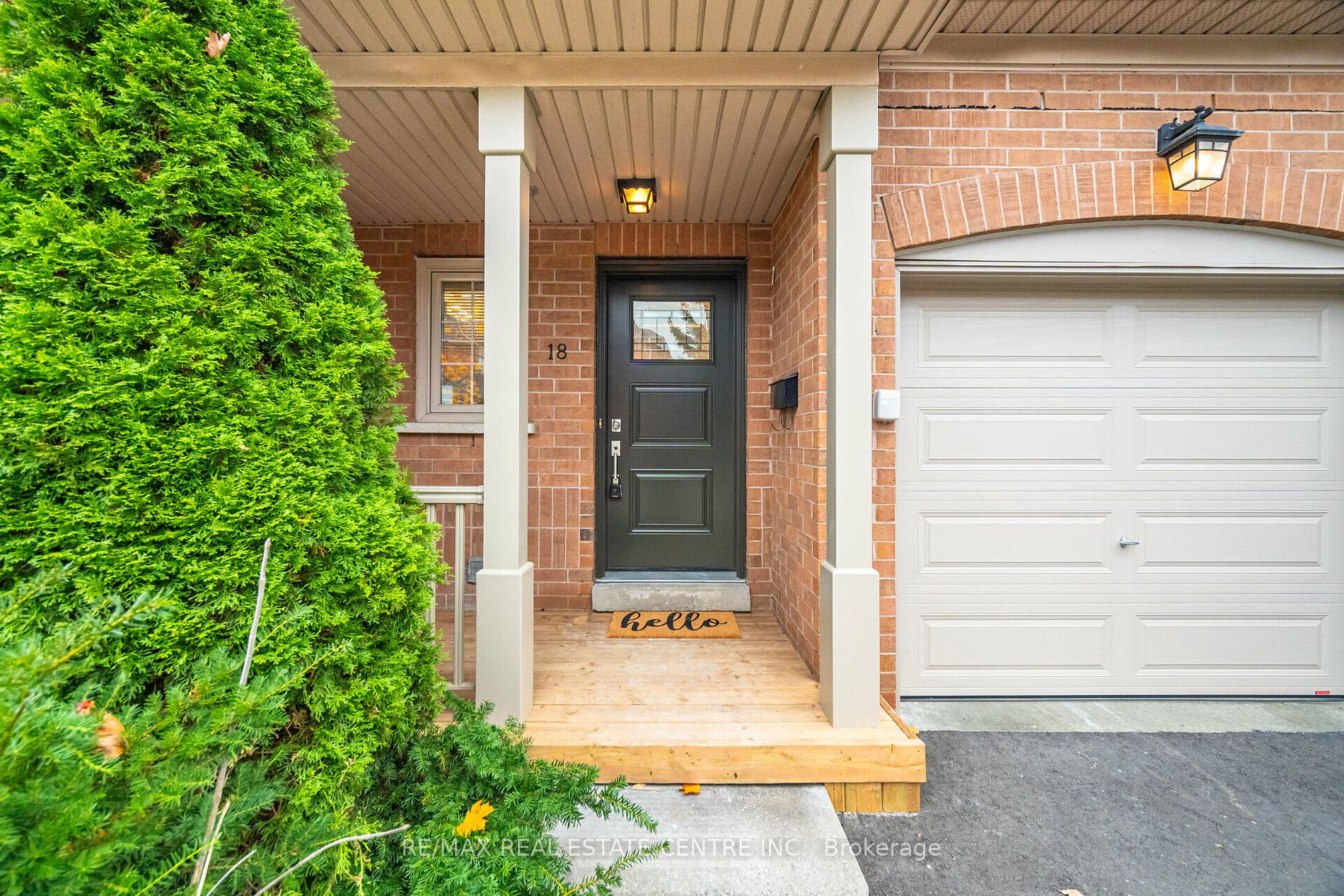 5223 Fairford Cres, #18