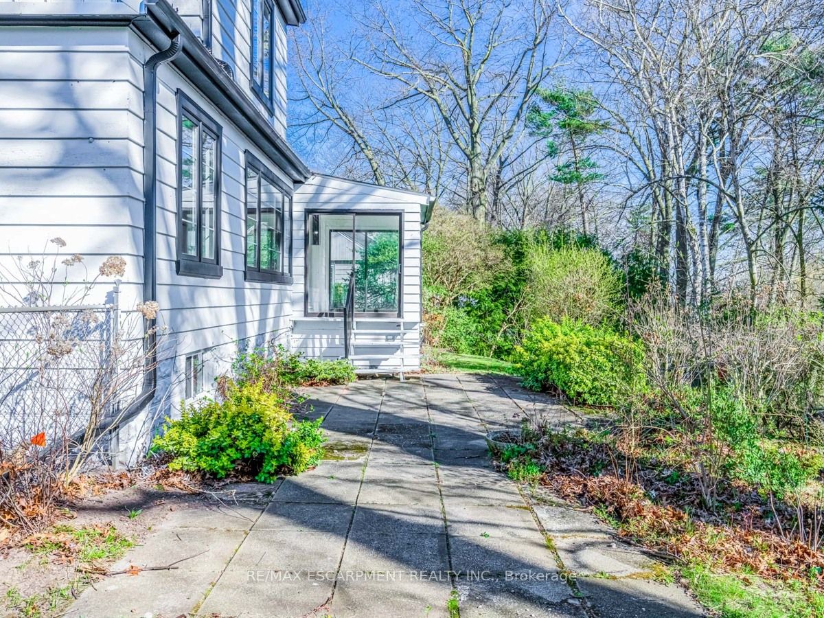 804 Shadeland Ave