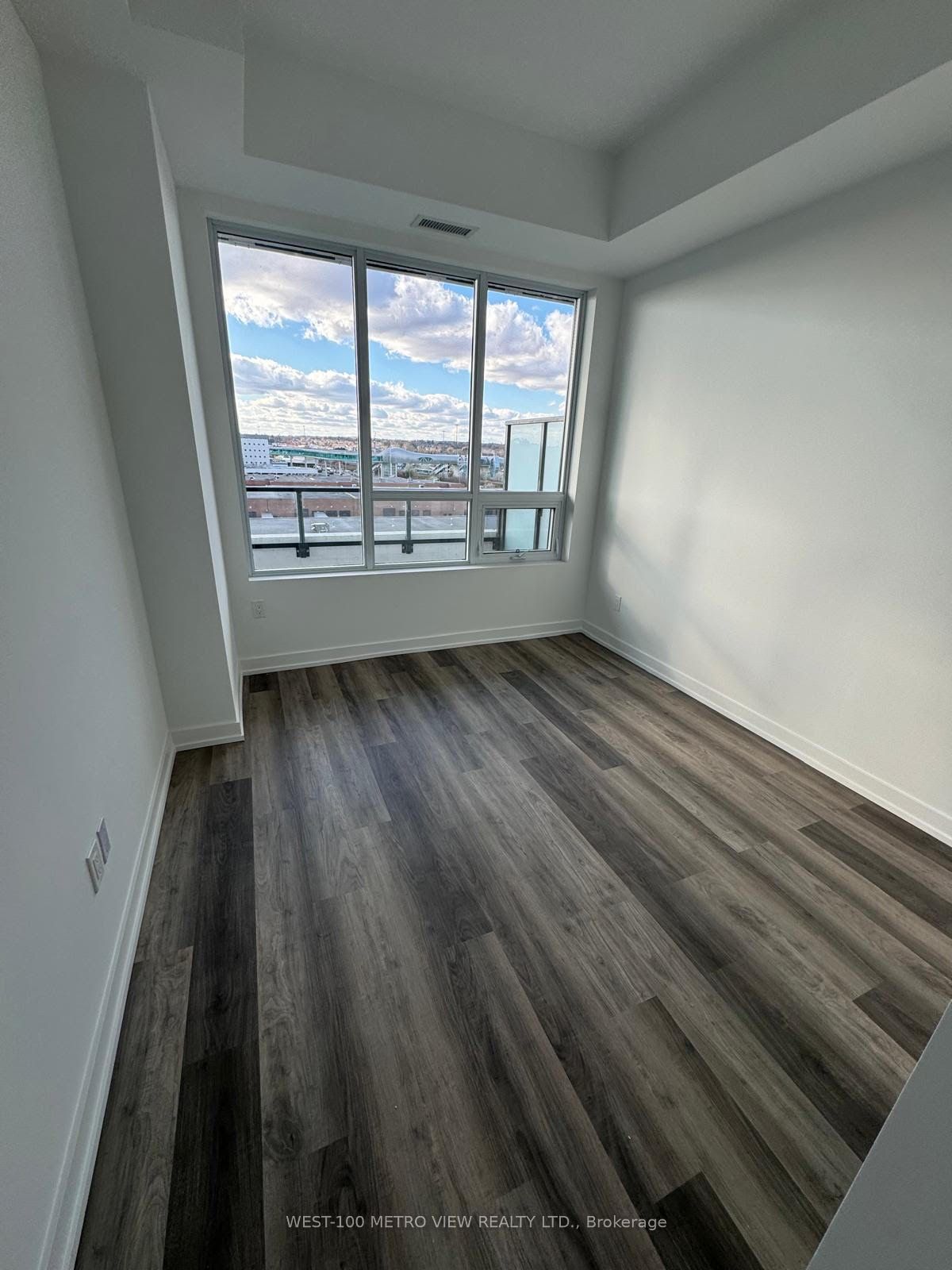 859 The Queensway, #710