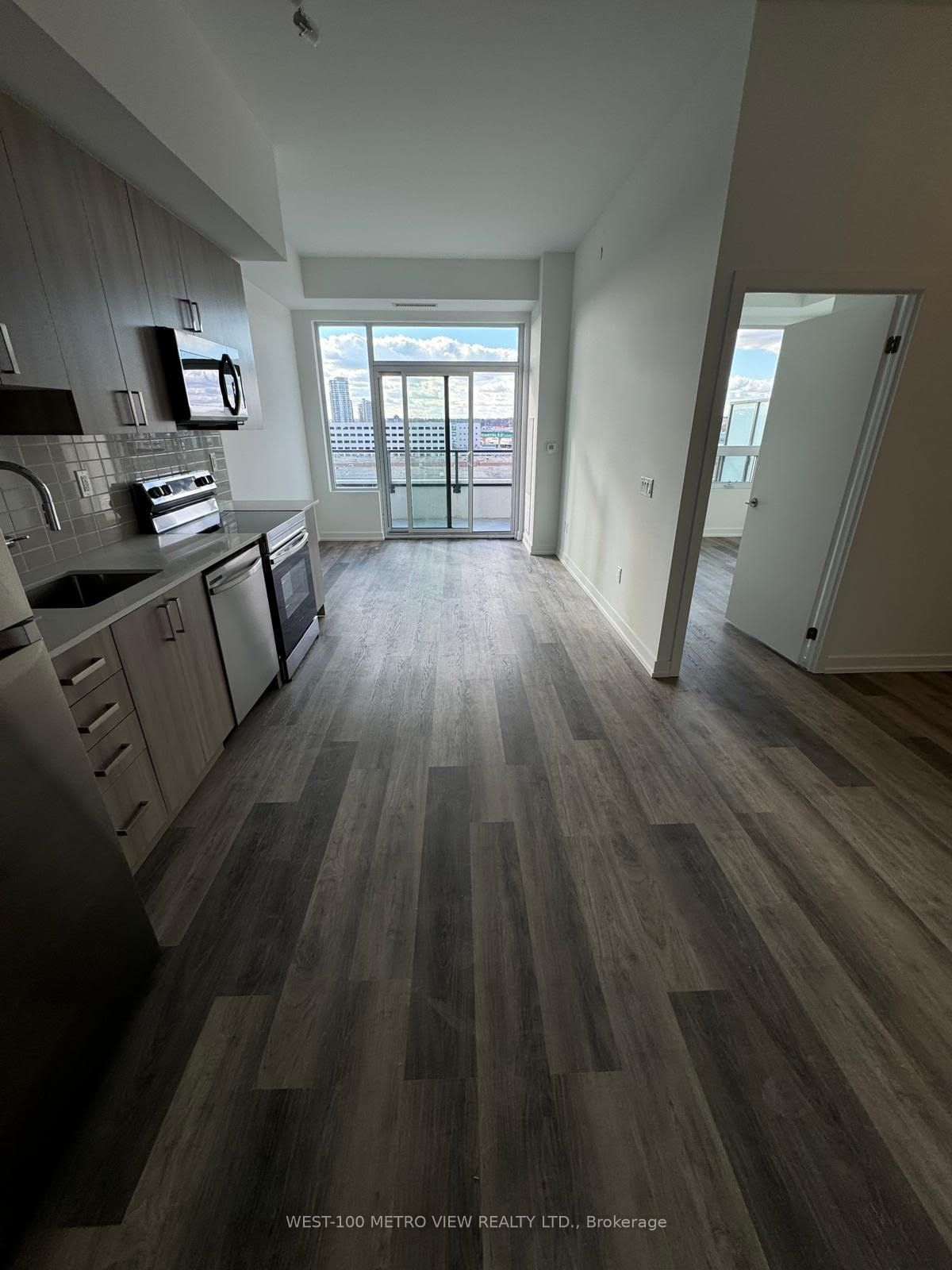 859 The Queensway, #710
