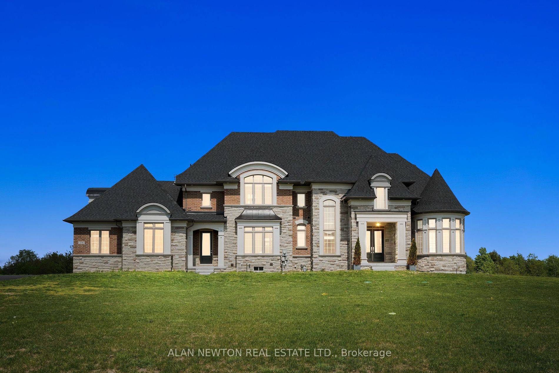 276 Amos Dr
