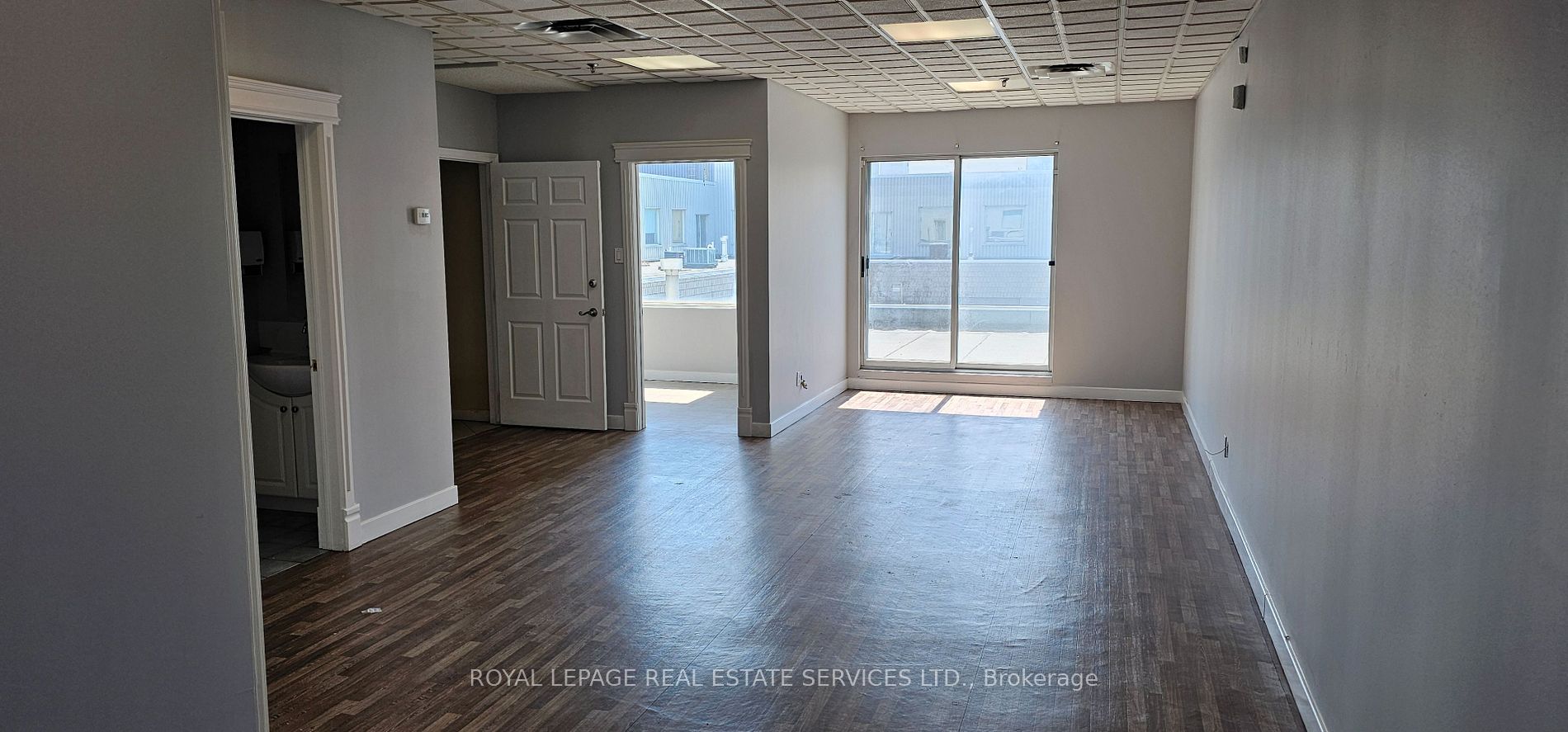 2355 Derry Rd E, #20