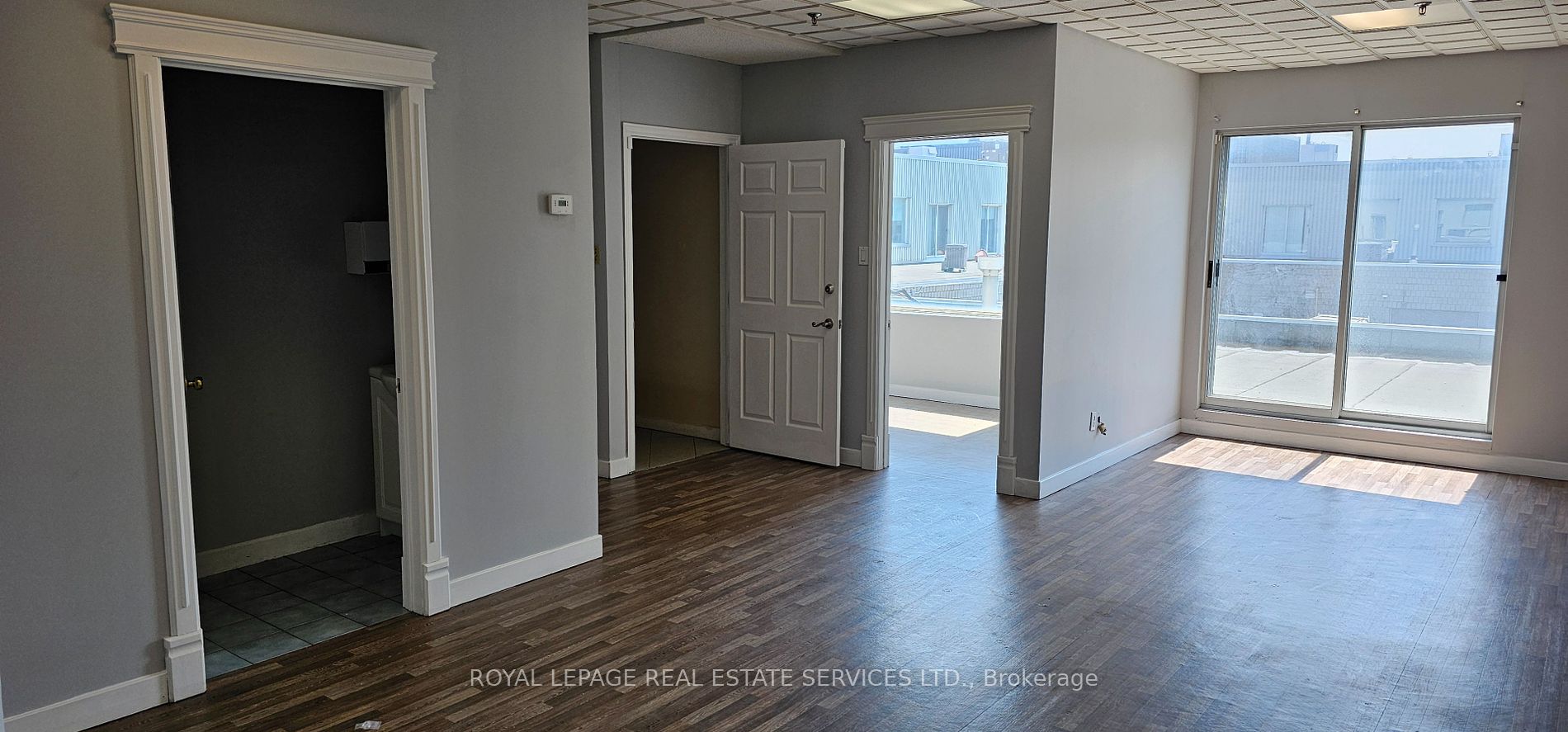 2355 Derry Rd E, #20