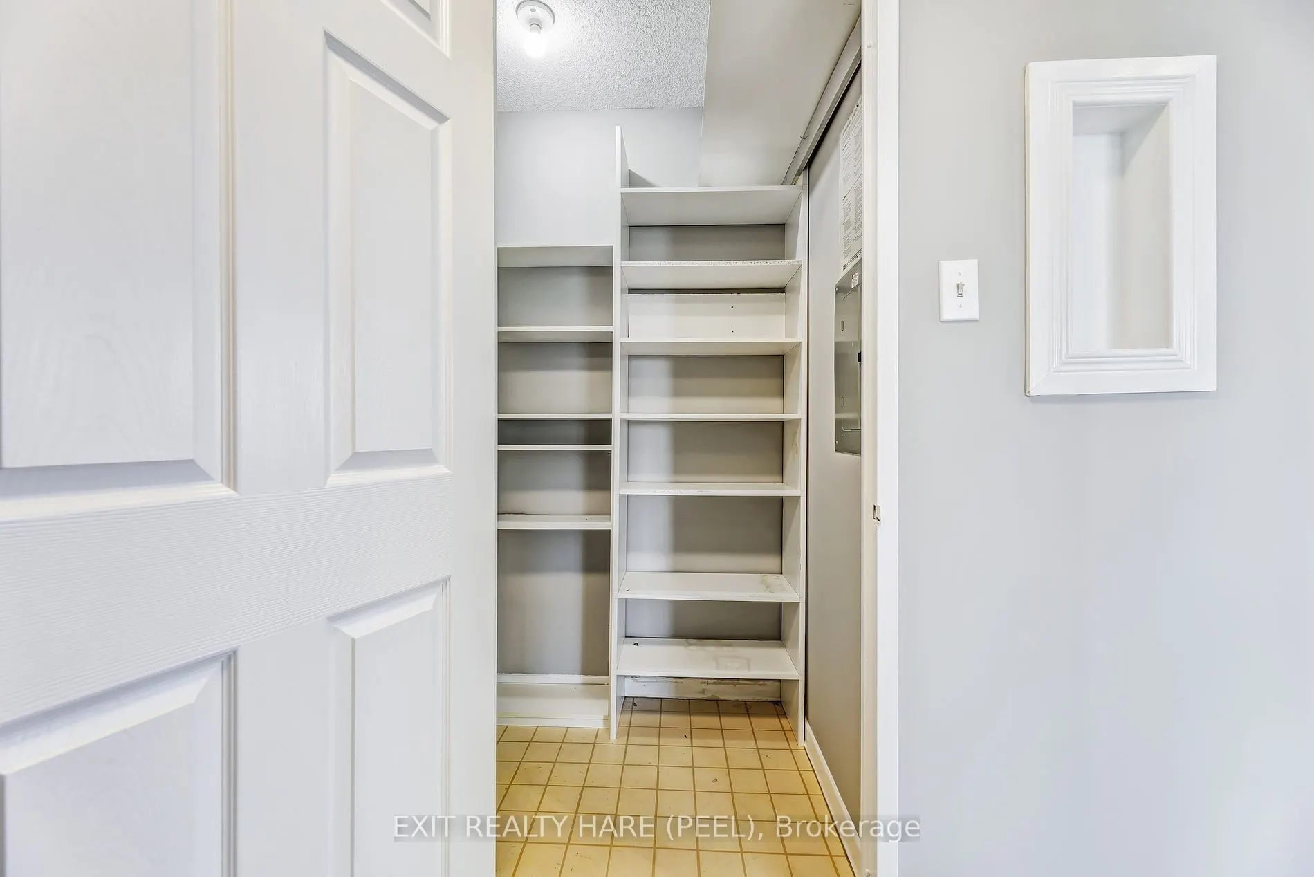 26 Hanover Rd, #1002