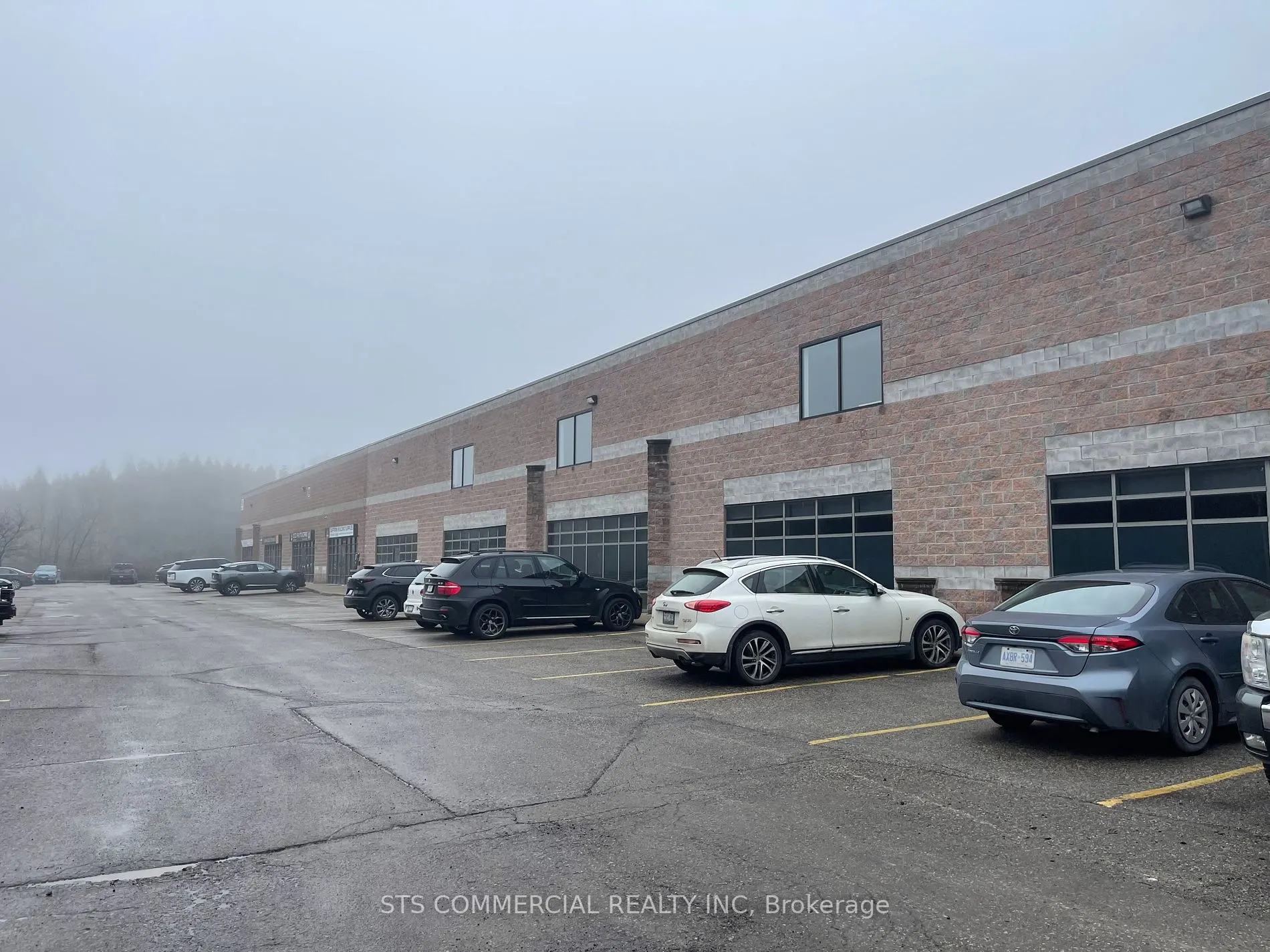 695 Riddell Road, #204