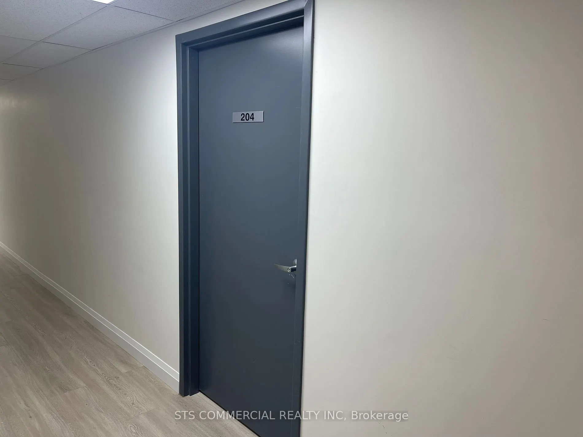 695 Riddell Road, #204