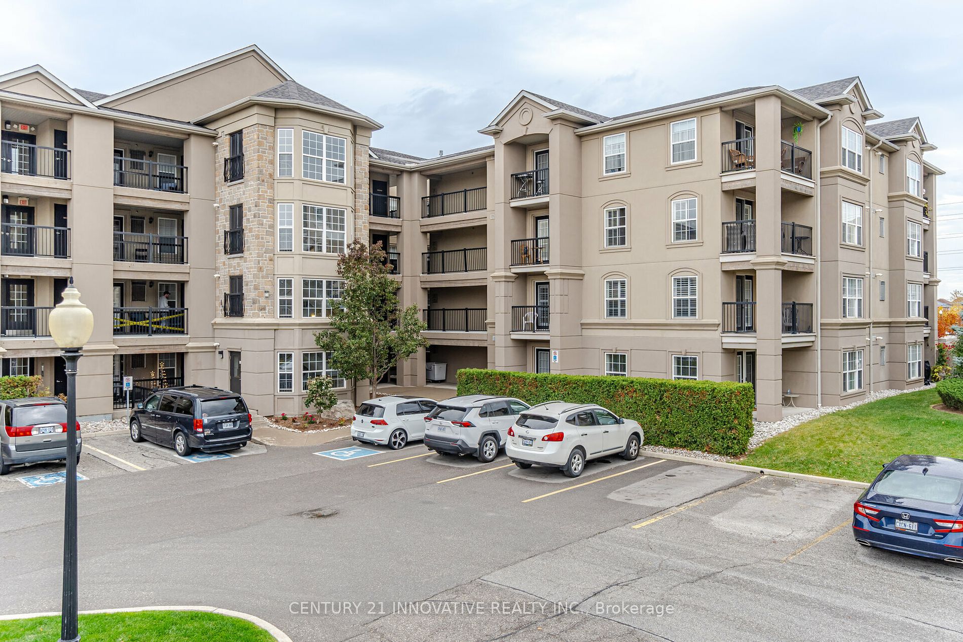 1491 Maple Ave, #111