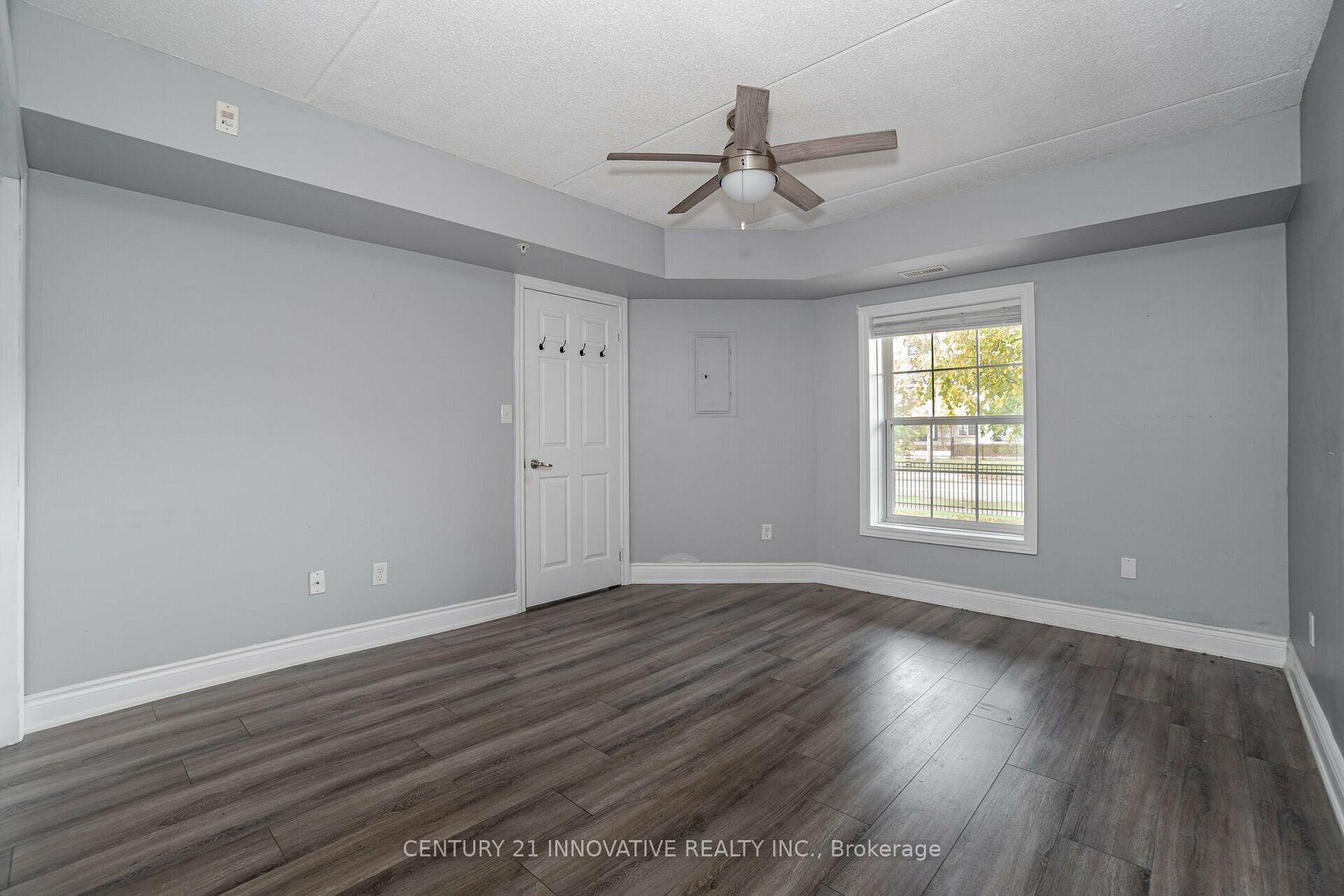1491 Maple Ave, #111