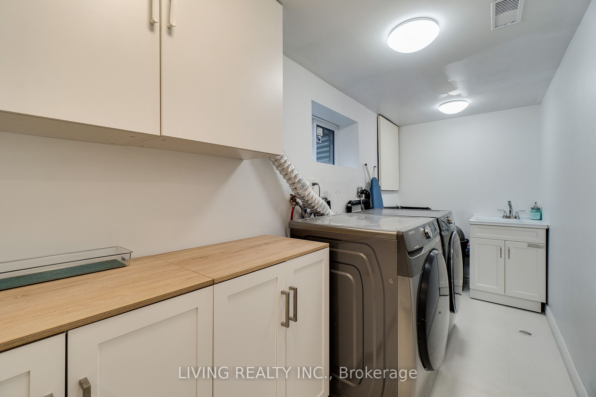 208 Glen Oak Dr