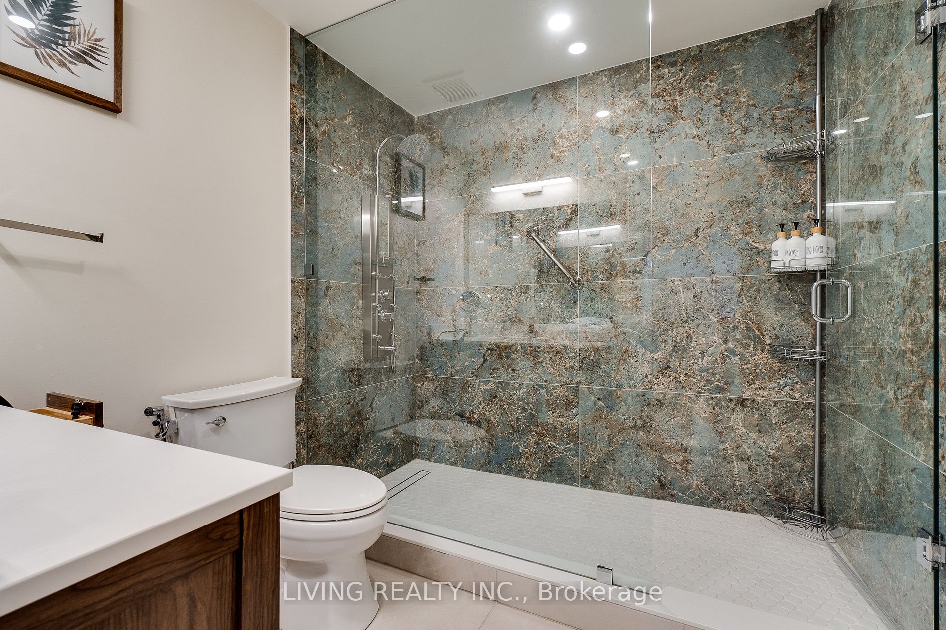 208 Glen Oak Dr