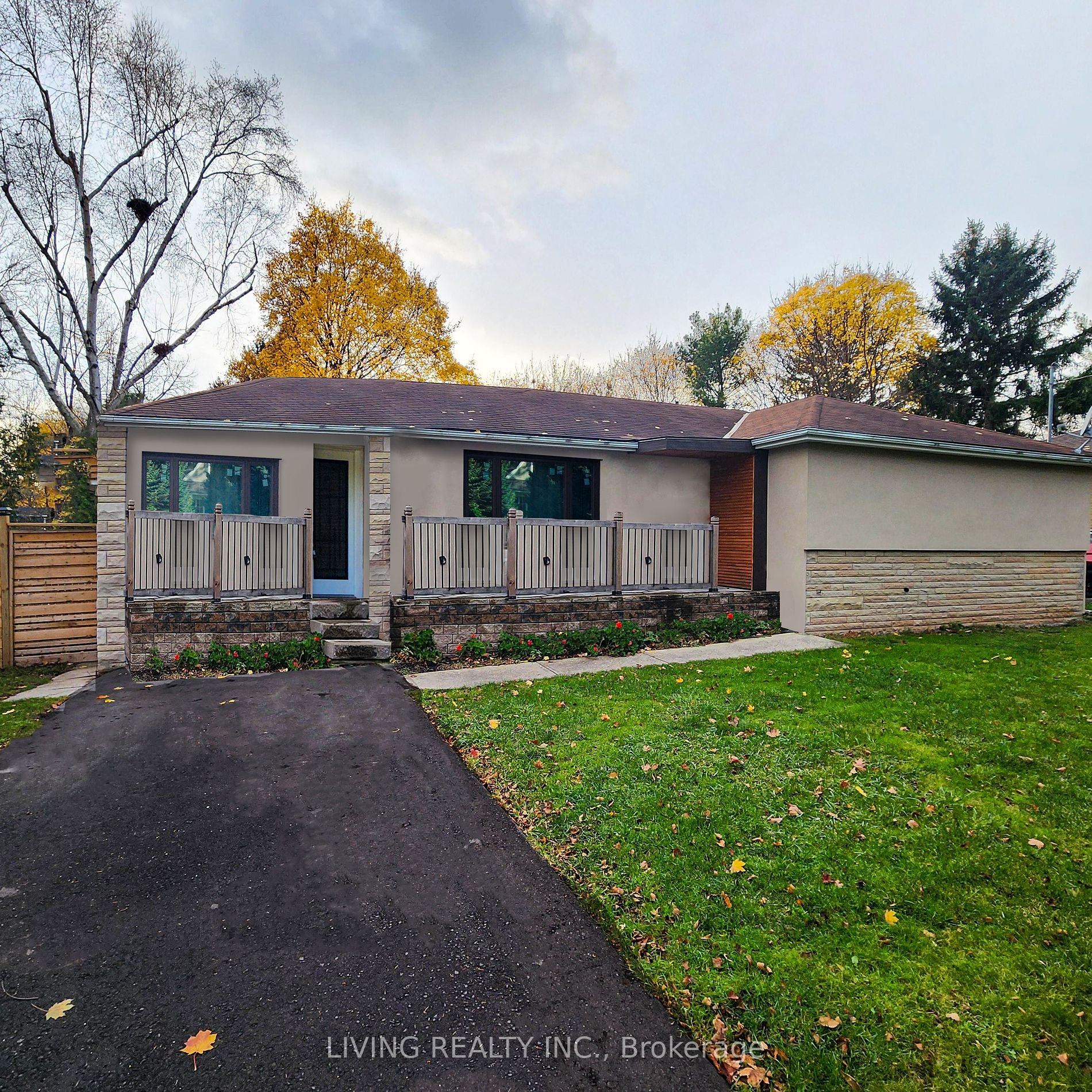 208 Glen Oak Dr