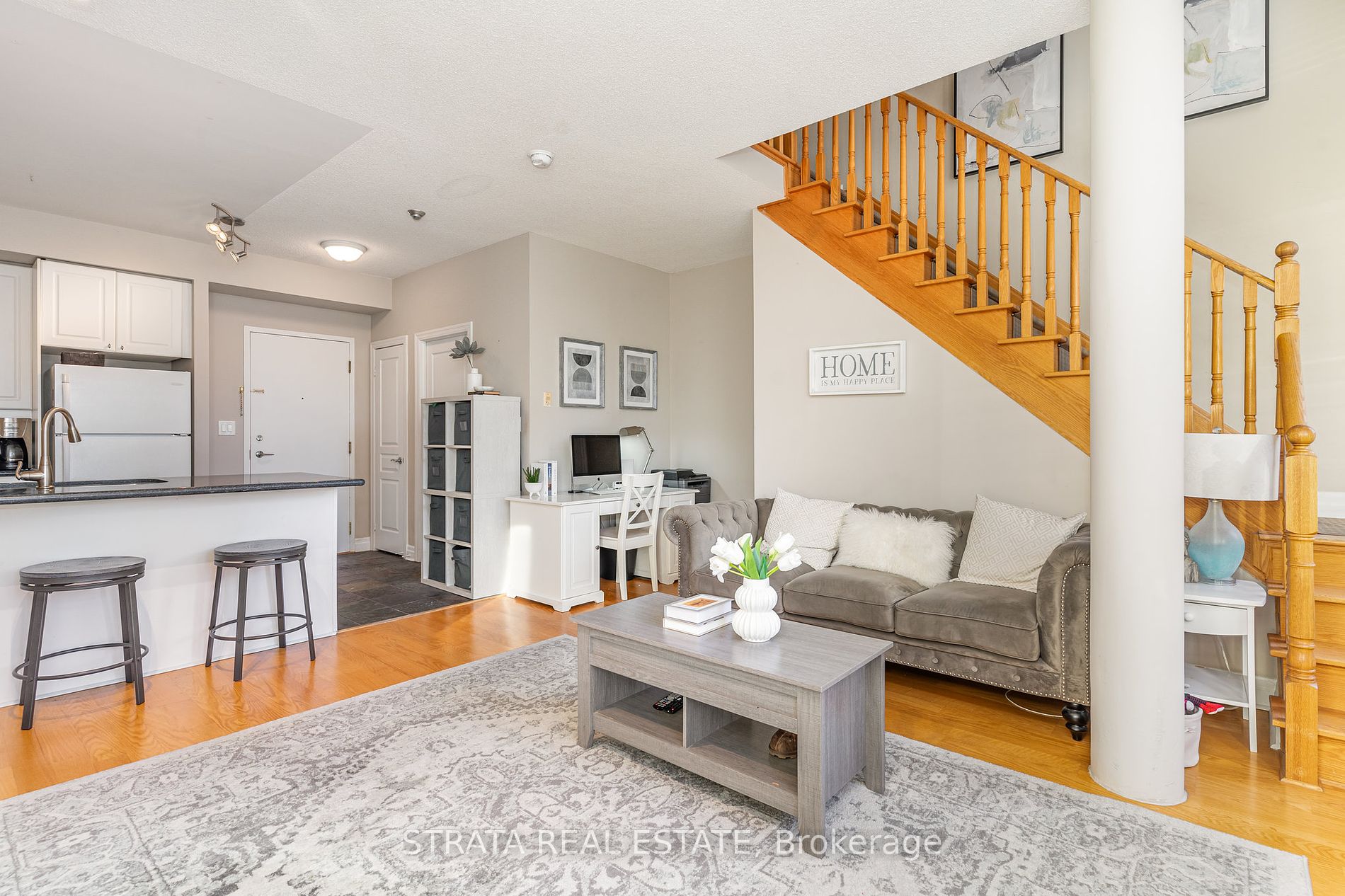 80 Port St E, #219
