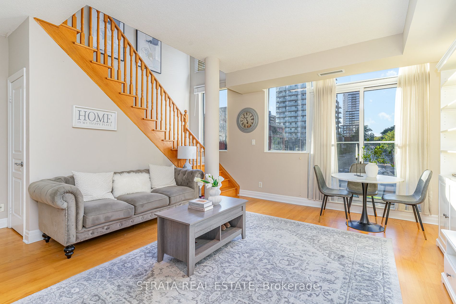 80 Port St E, #219
