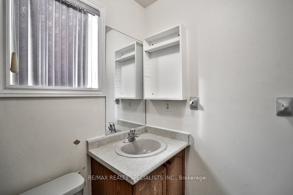 17 Pathmaster Rd