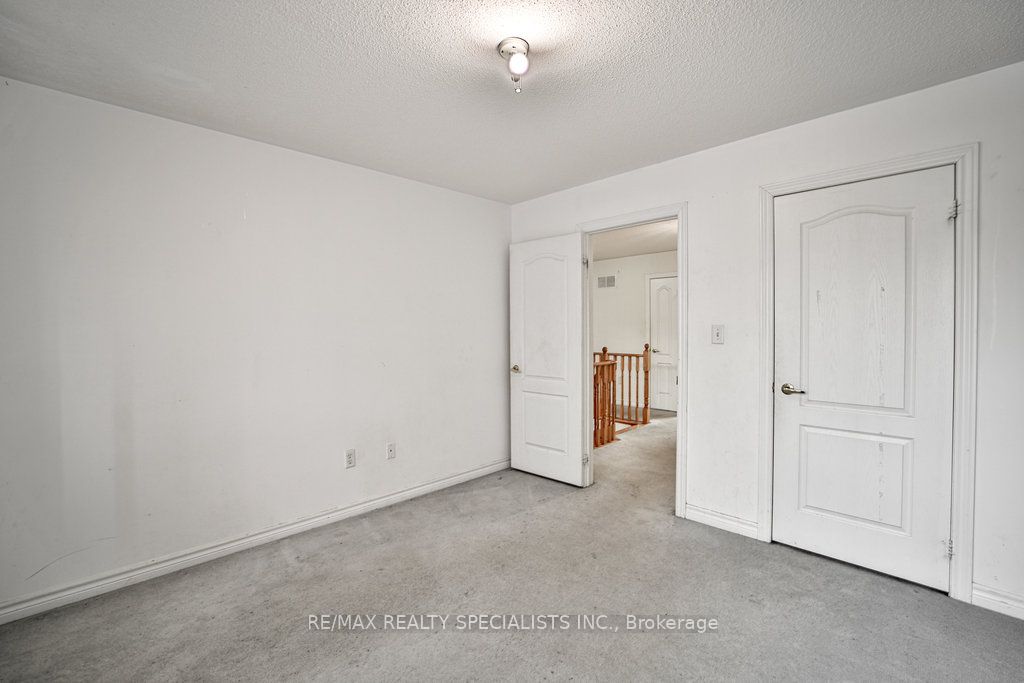 17 Pathmaster Rd