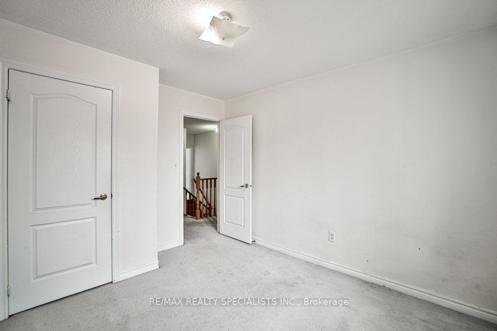 17 Pathmaster Rd