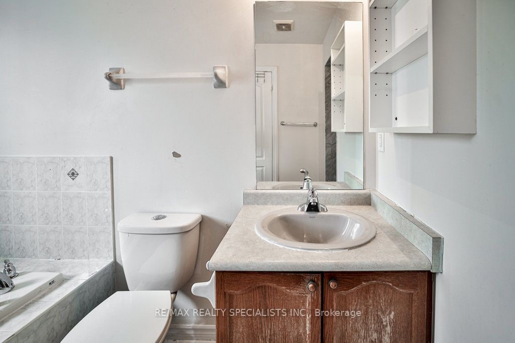 17 Pathmaster Rd