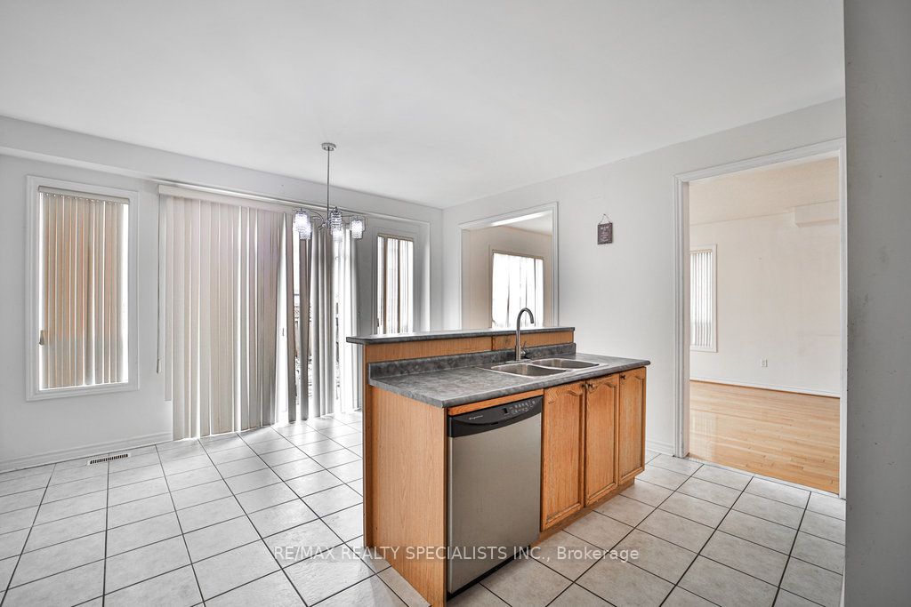 17 Pathmaster Rd