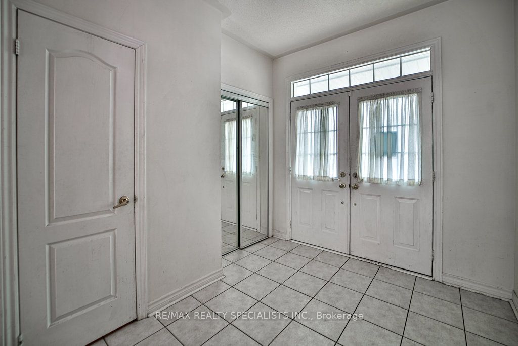 17 Pathmaster Rd