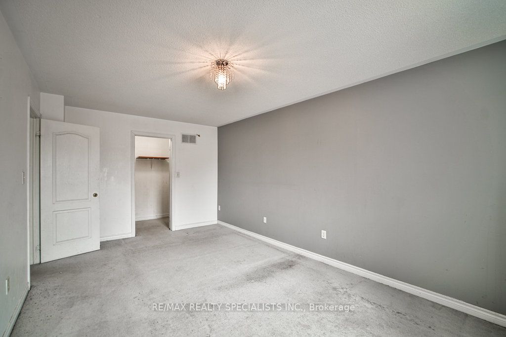 17 Pathmaster Rd