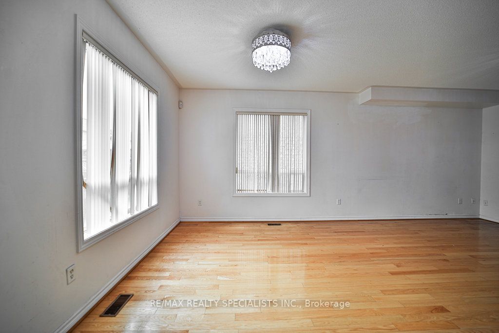 17 Pathmaster Rd