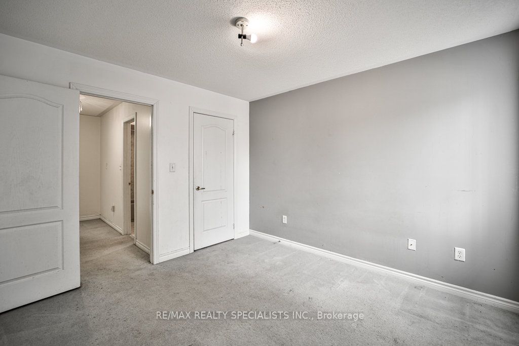17 Pathmaster Rd