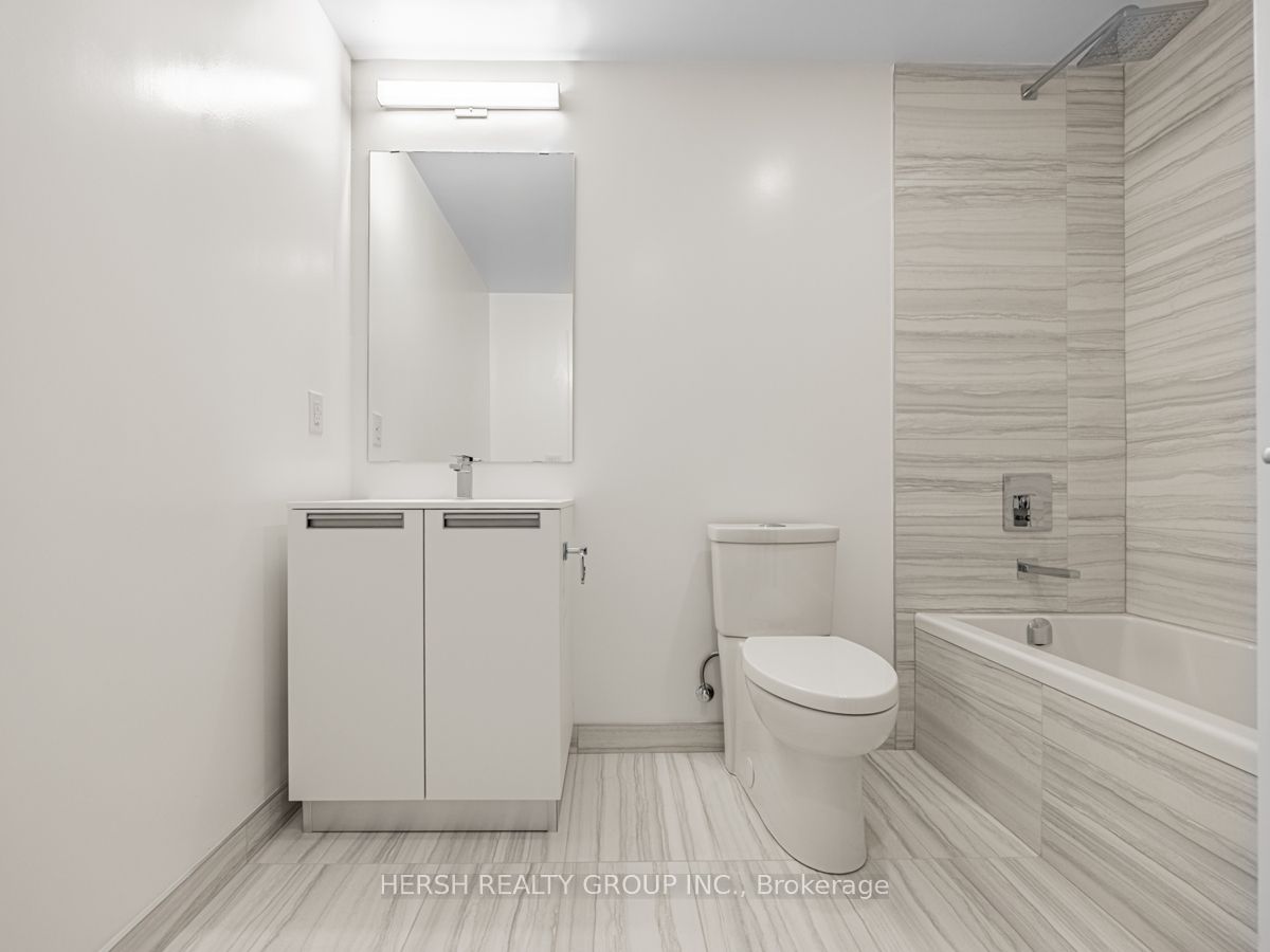 160 Kingsway Cres, #411