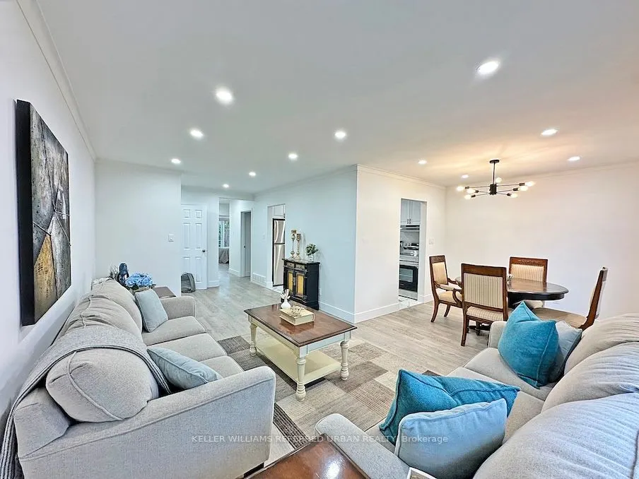 27 Crendon Dr
