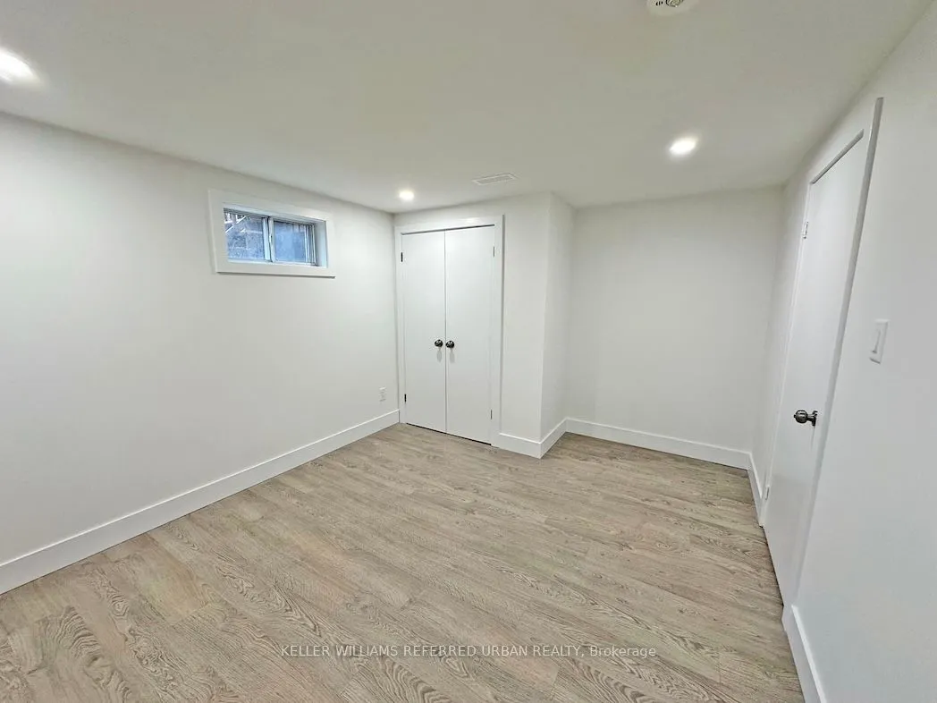 27 Crendon Dr