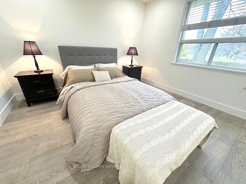 27 Crendon Dr