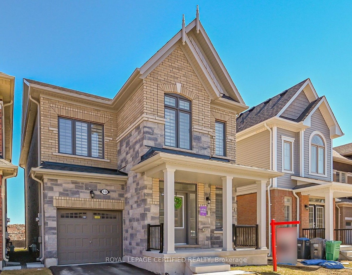 13 Eberly Woods Dr