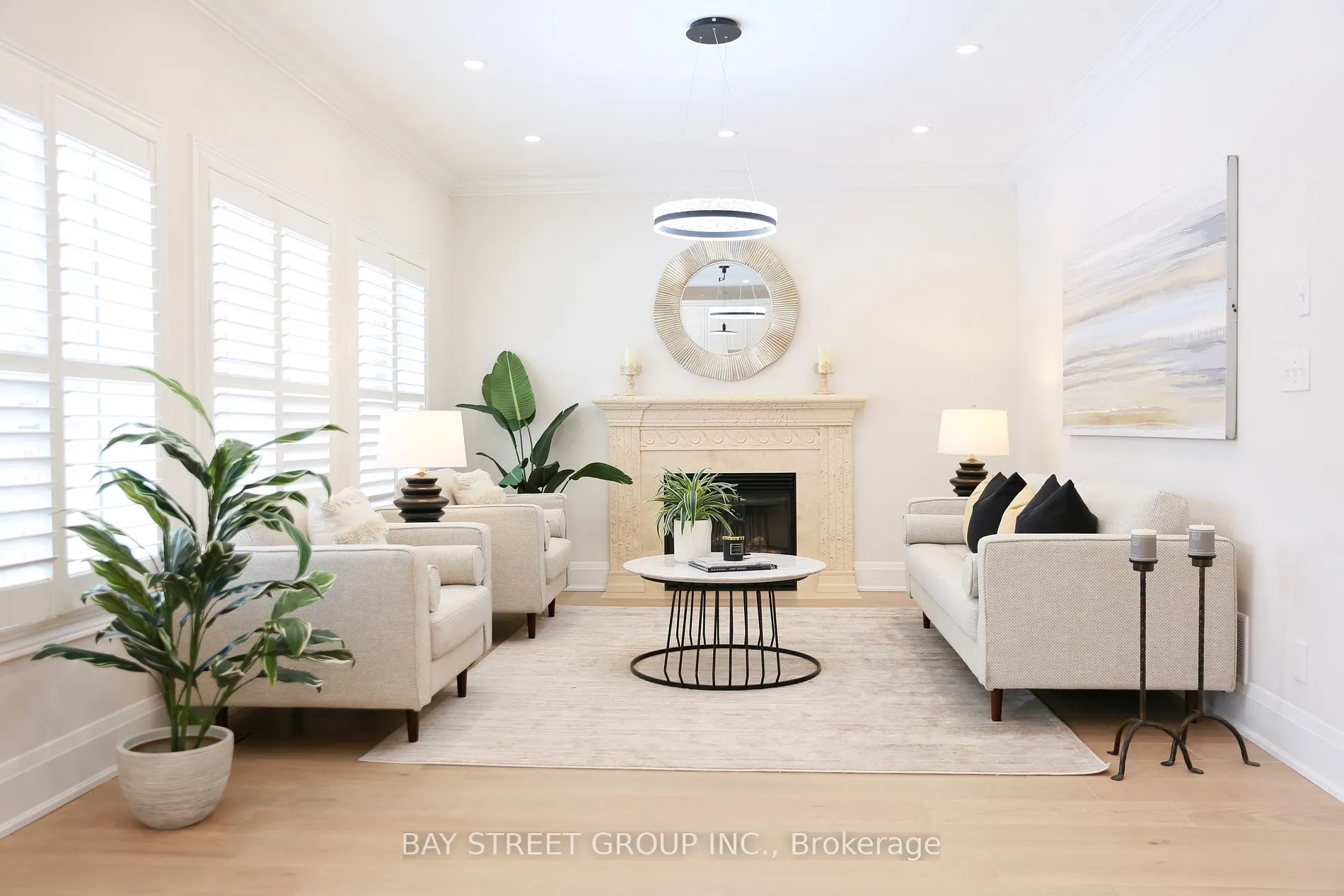 2309 Coronation Dr
