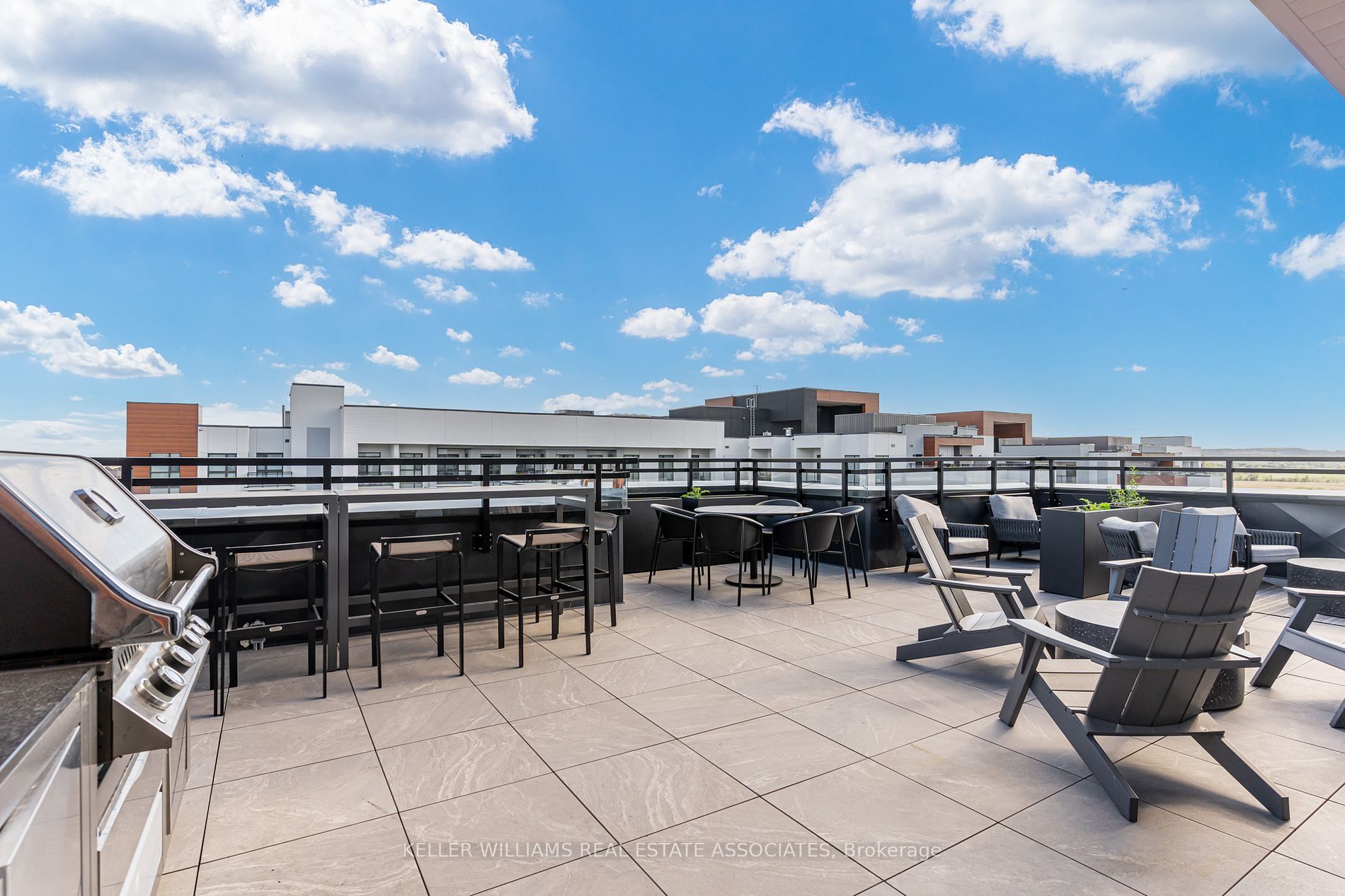 460 Gordon Krantz Ave, #609