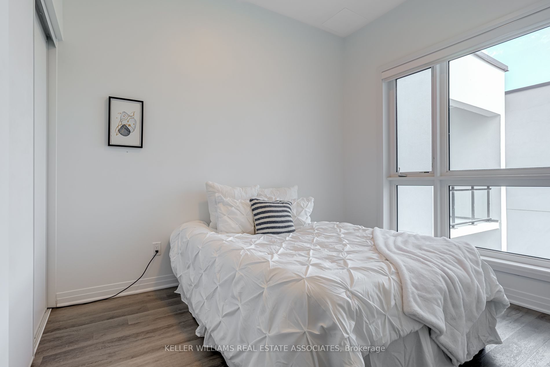 460 Gordon Krantz Ave, #609