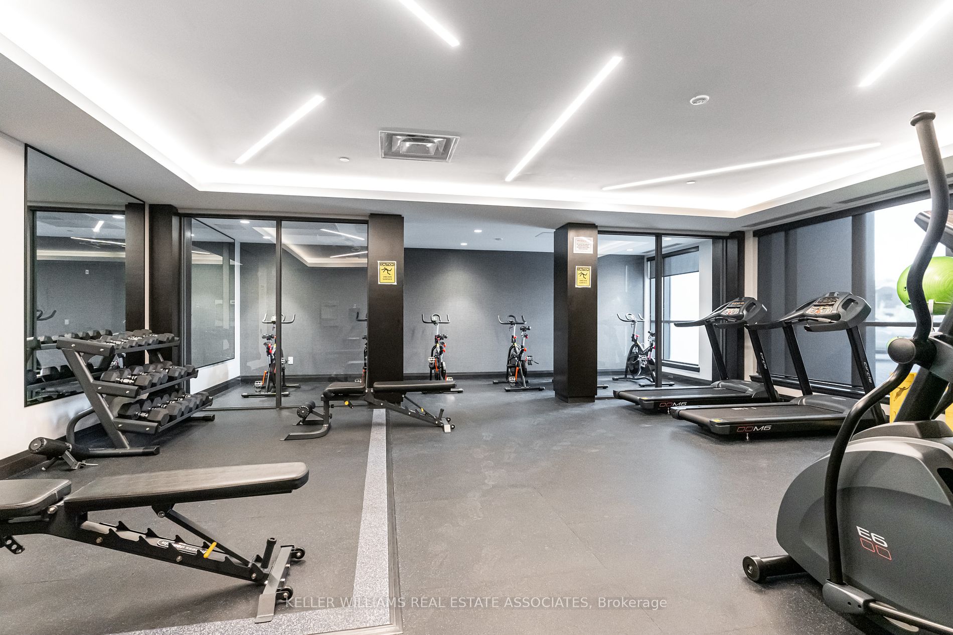460 Gordon Krantz Ave, #609