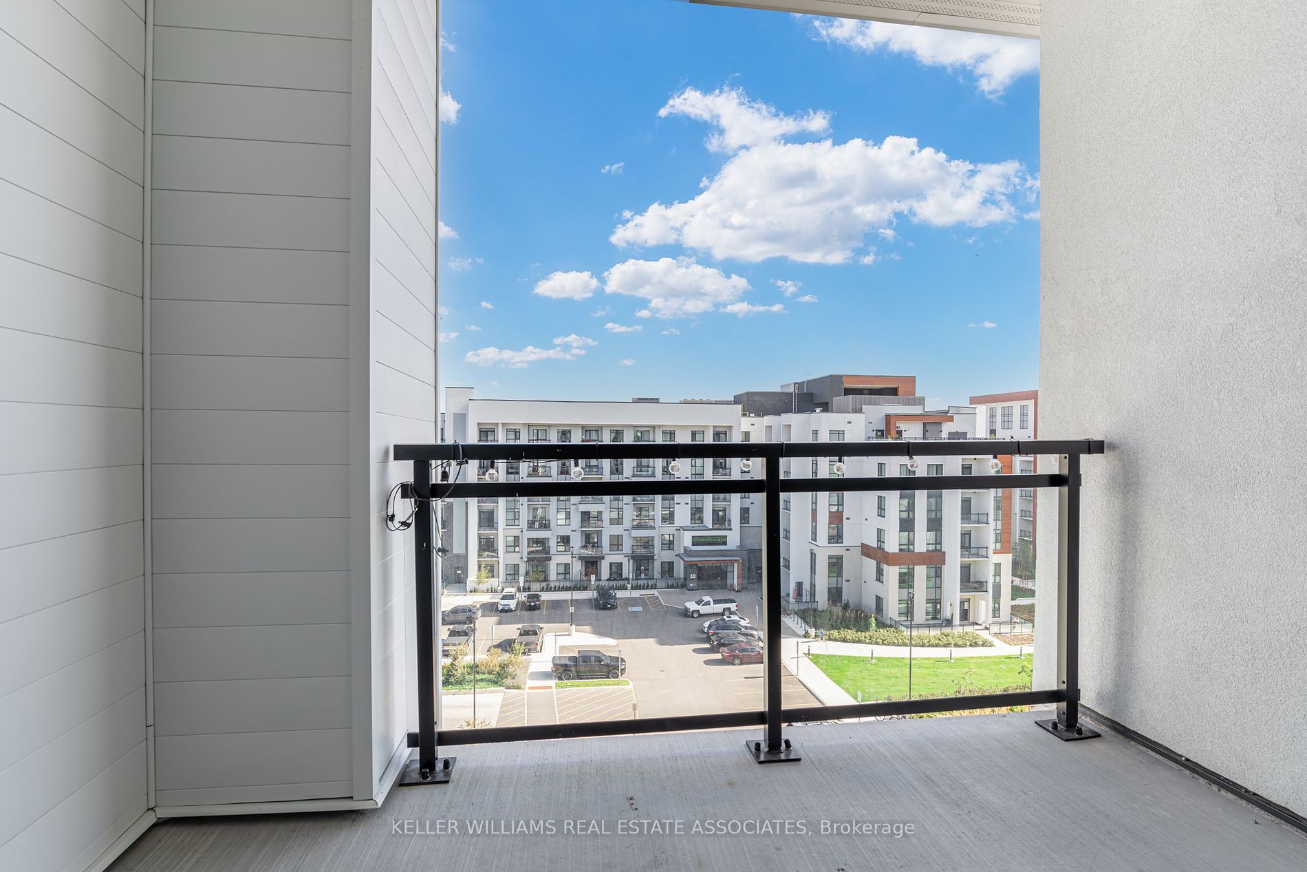 460 Gordon Krantz Ave, #609