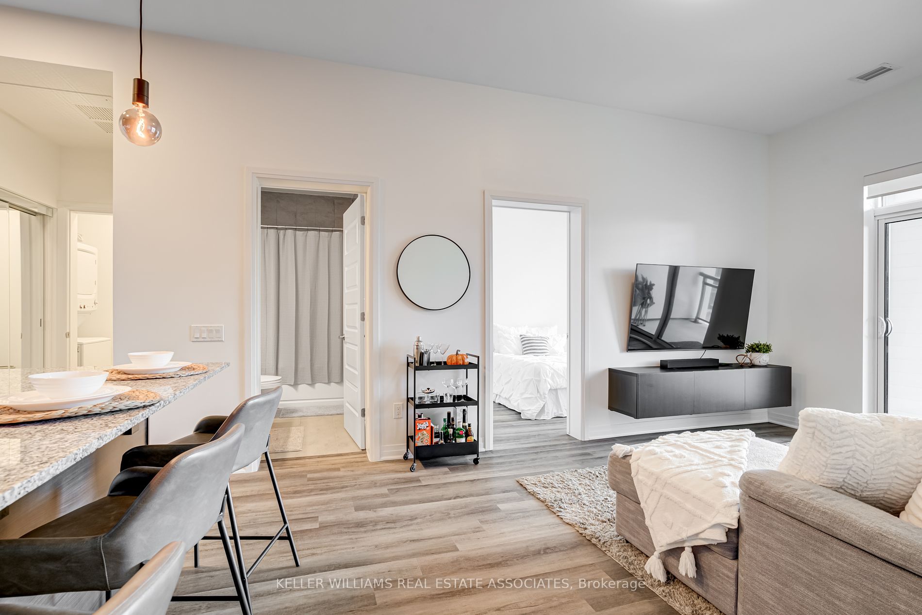 460 Gordon Krantz Ave, #609
