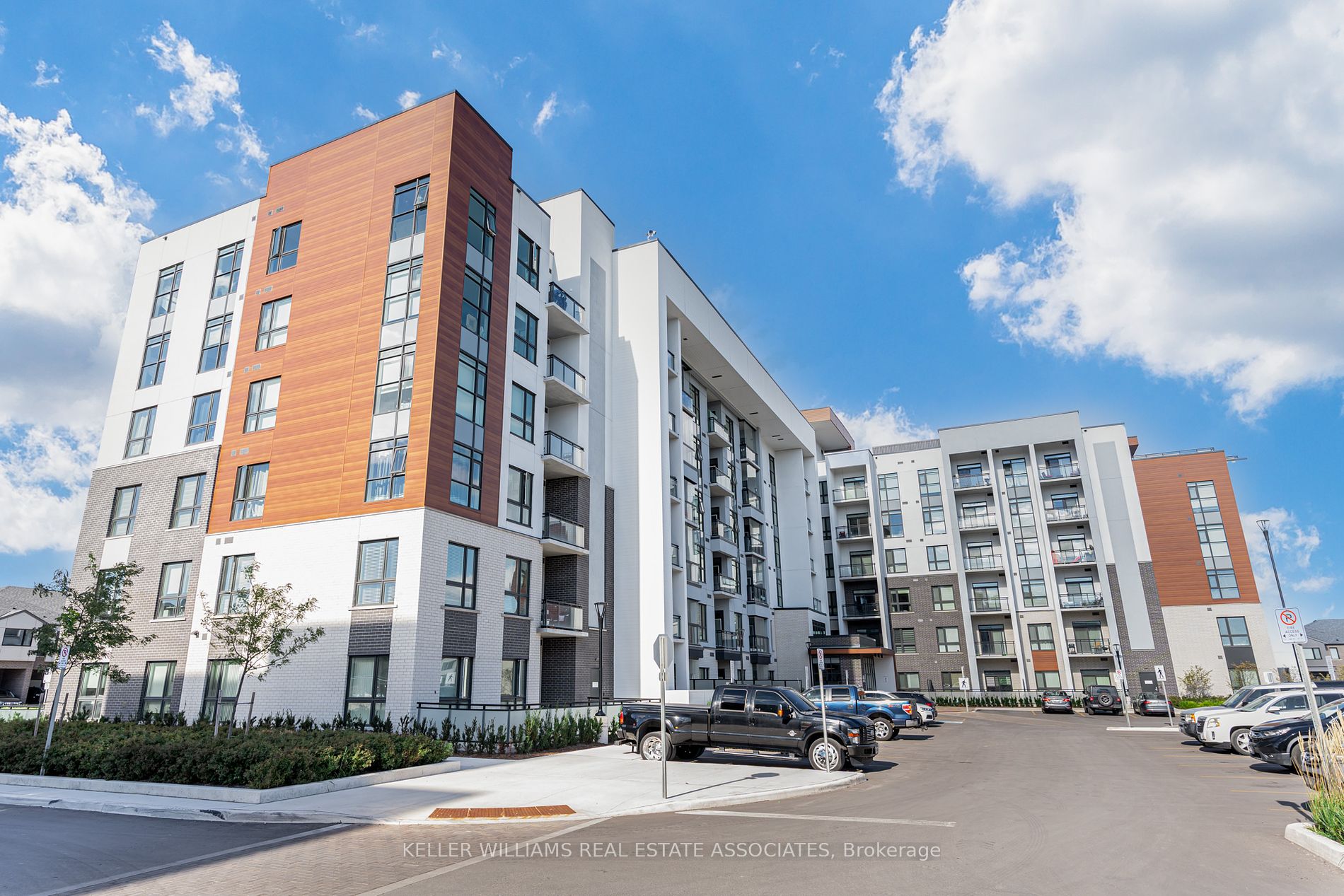 460 Gordon Krantz Ave, #609