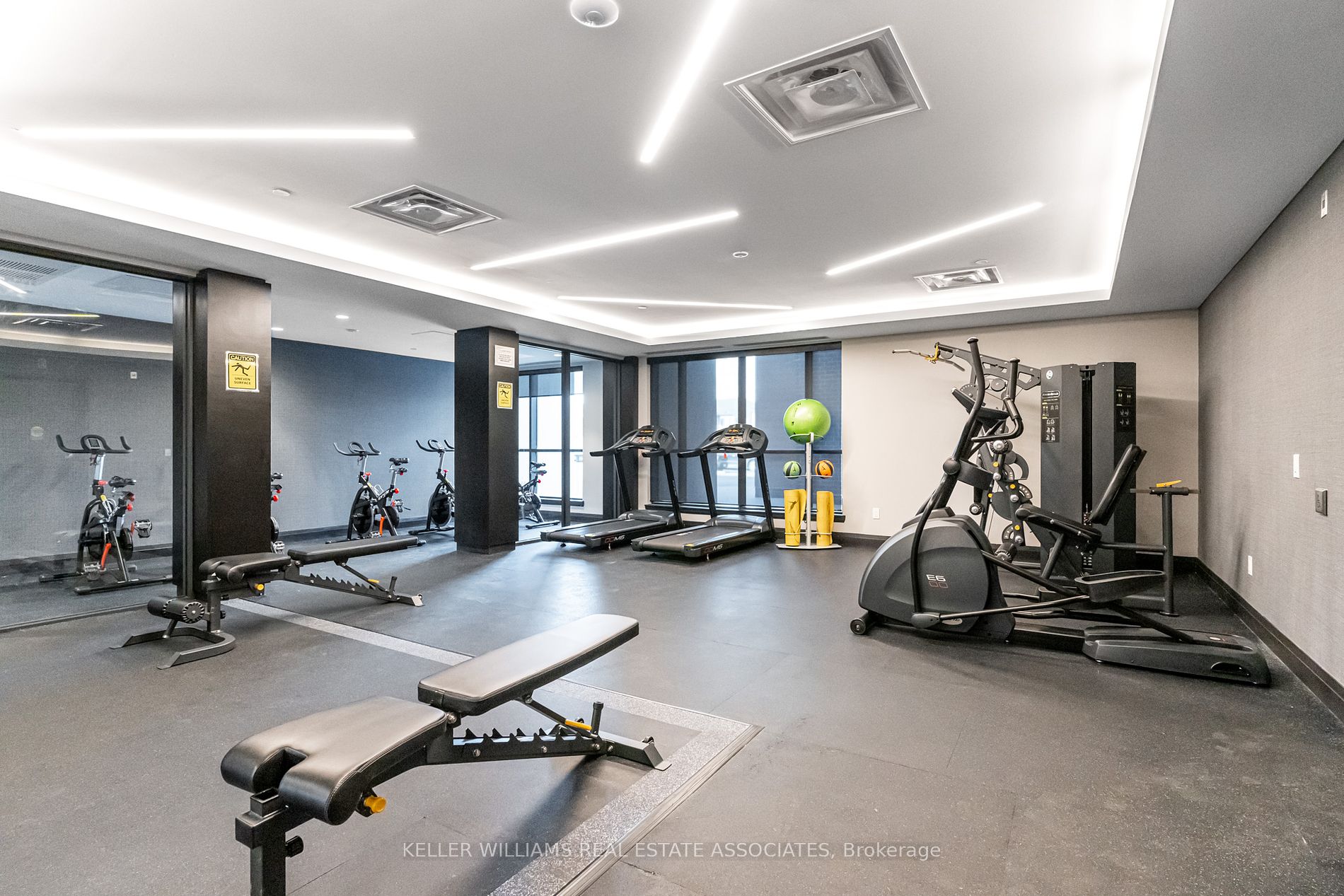 460 Gordon Krantz Ave, #609