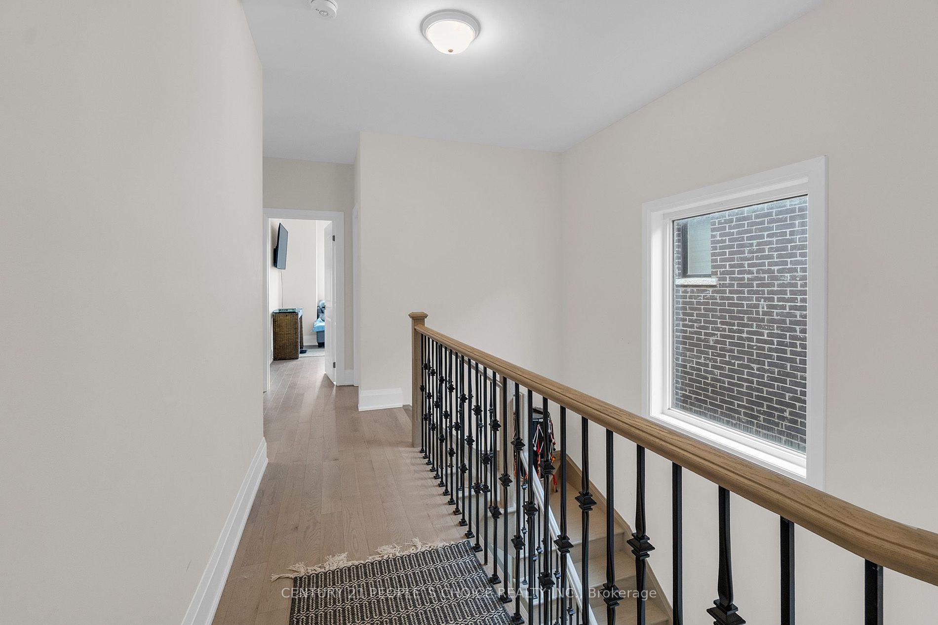 10 Tweedhill Ave