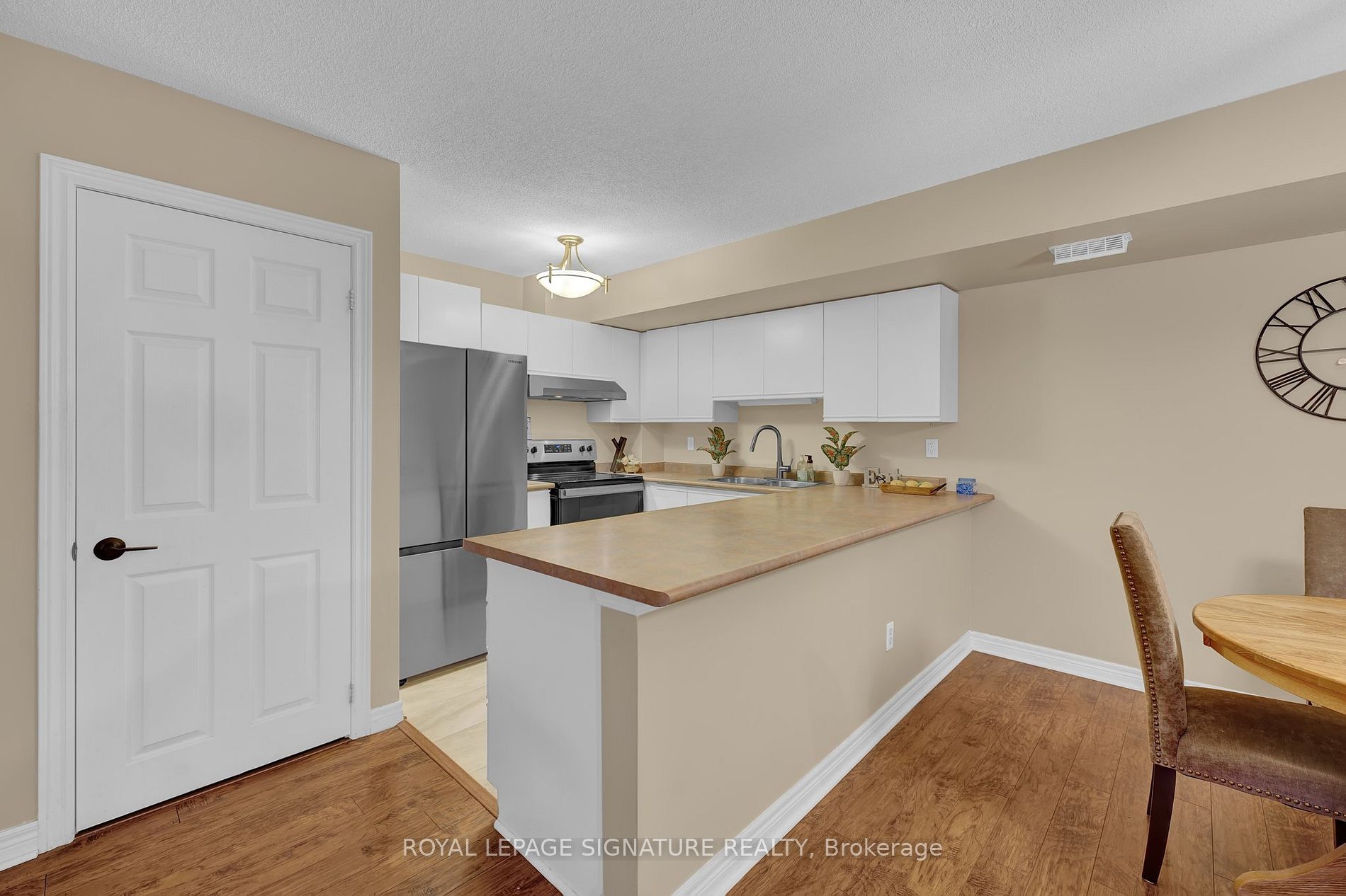 4140 Foxwood Dr, #701