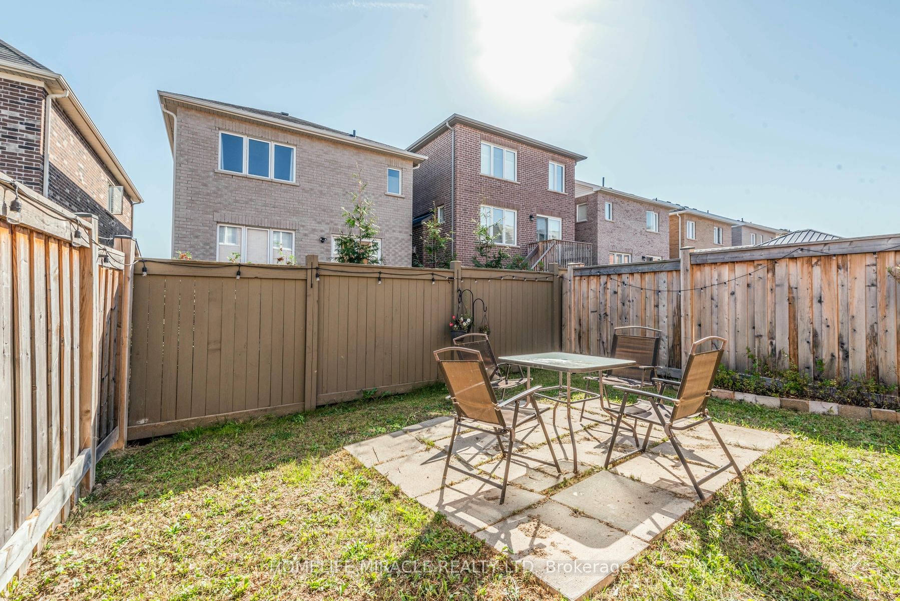 310 Jean Landing