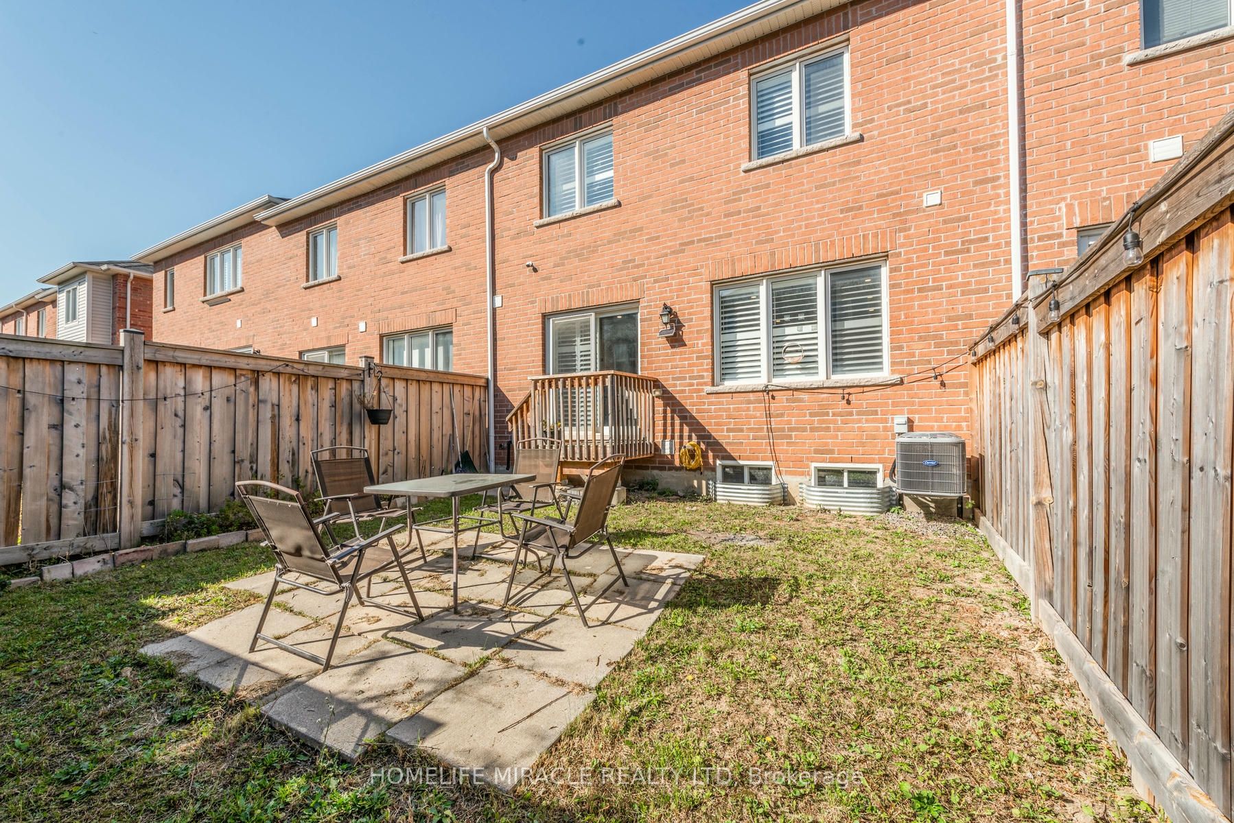 310 Jean Landing