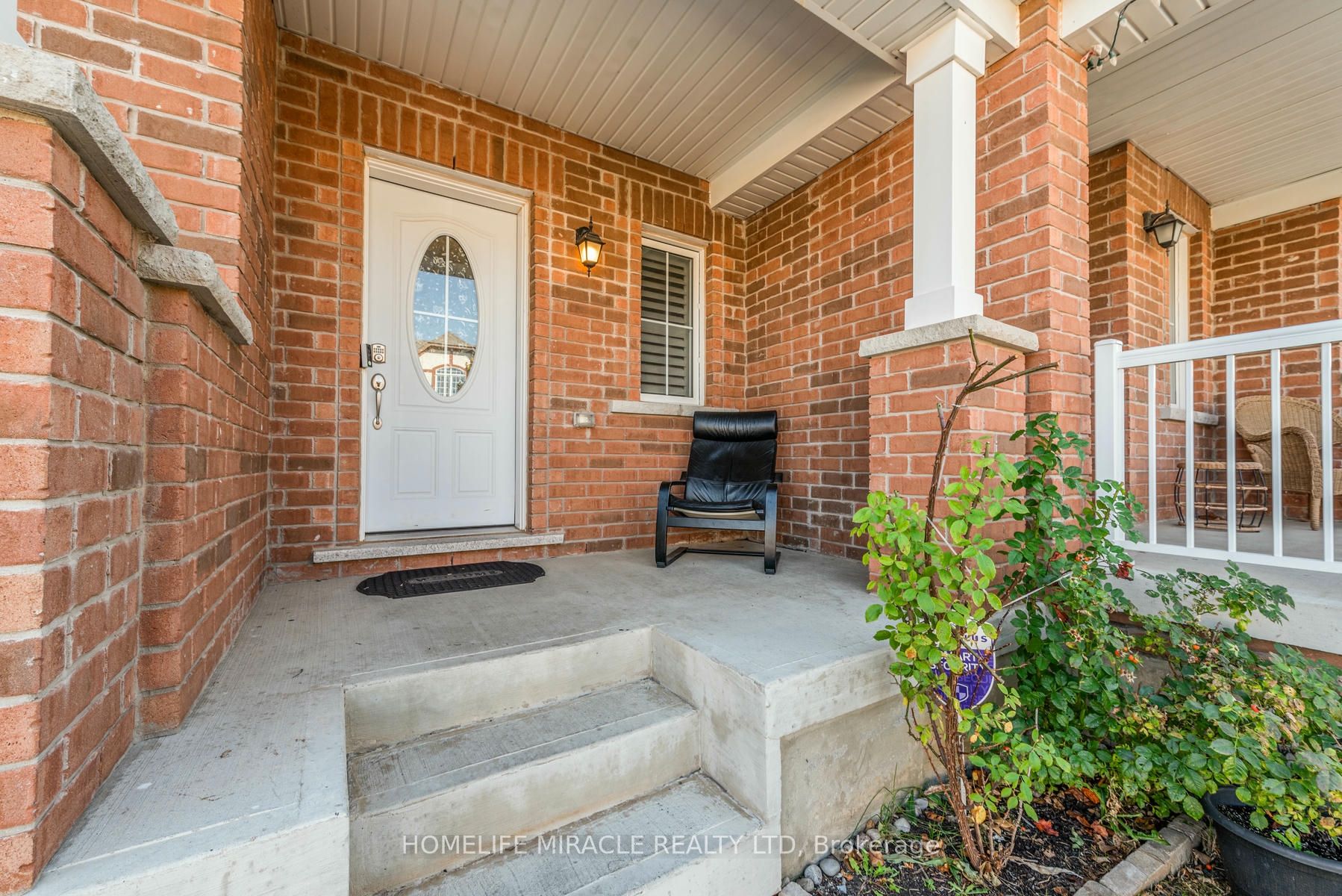 310 Jean Landing